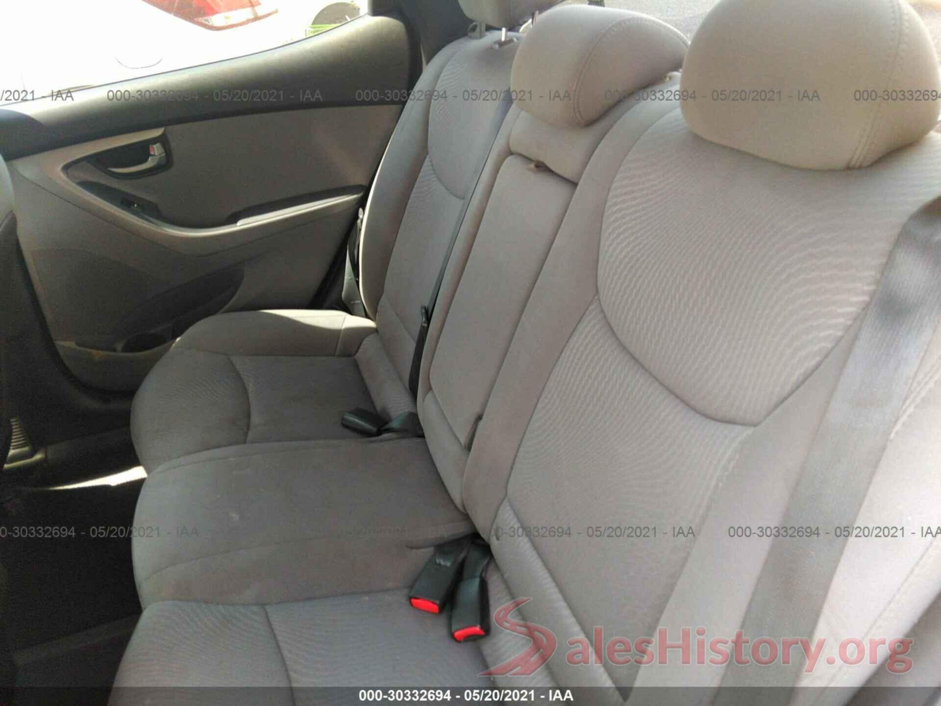 5NPDH4AE8GH731512 2016 HYUNDAI ELANTRA