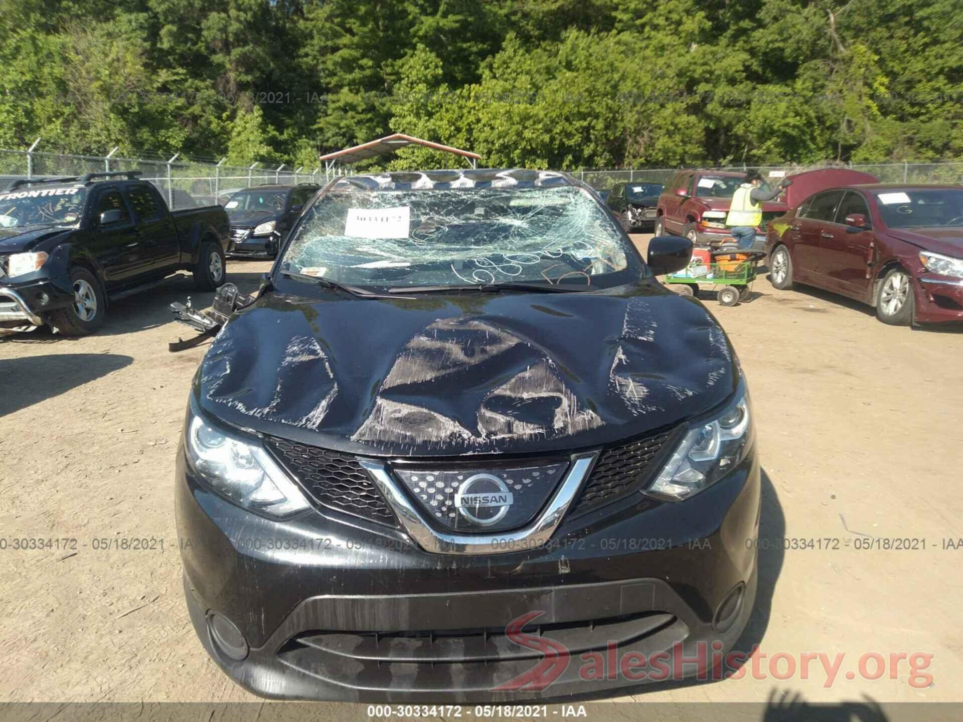 JN1BJ1CR7JW268065 2018 NISSAN ROGUE SPORT