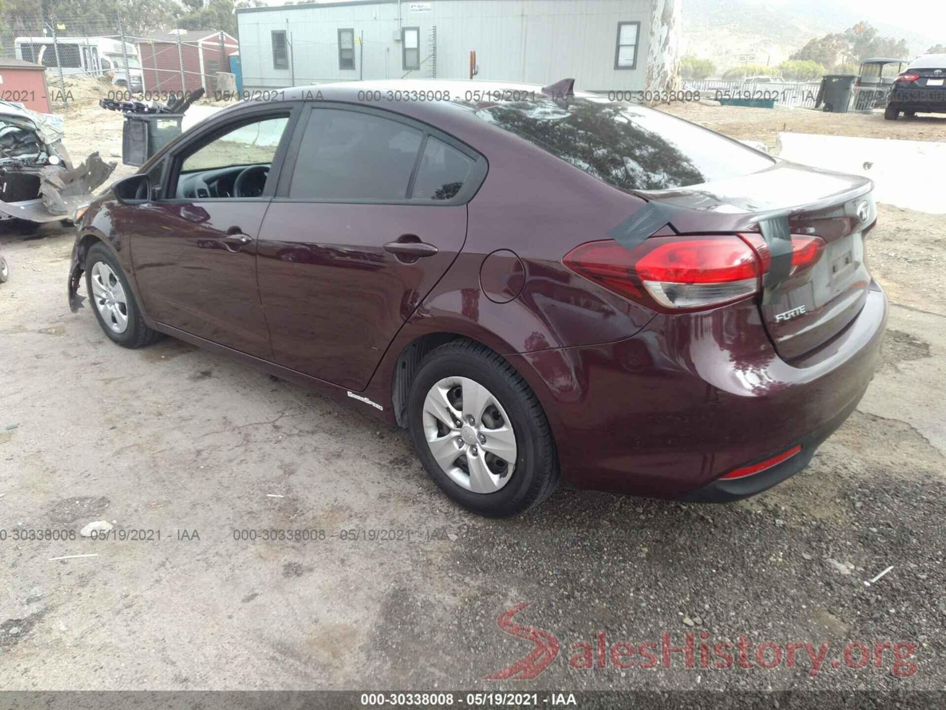 3KPFK4A70HE024678 2017 KIA FORTE