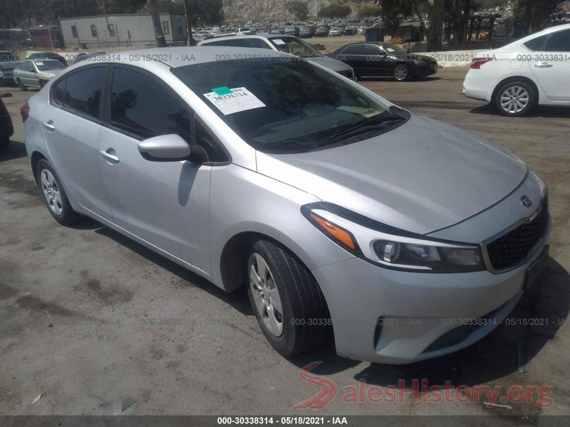 3KPFK4A79HE100012 2017 KIA FORTE