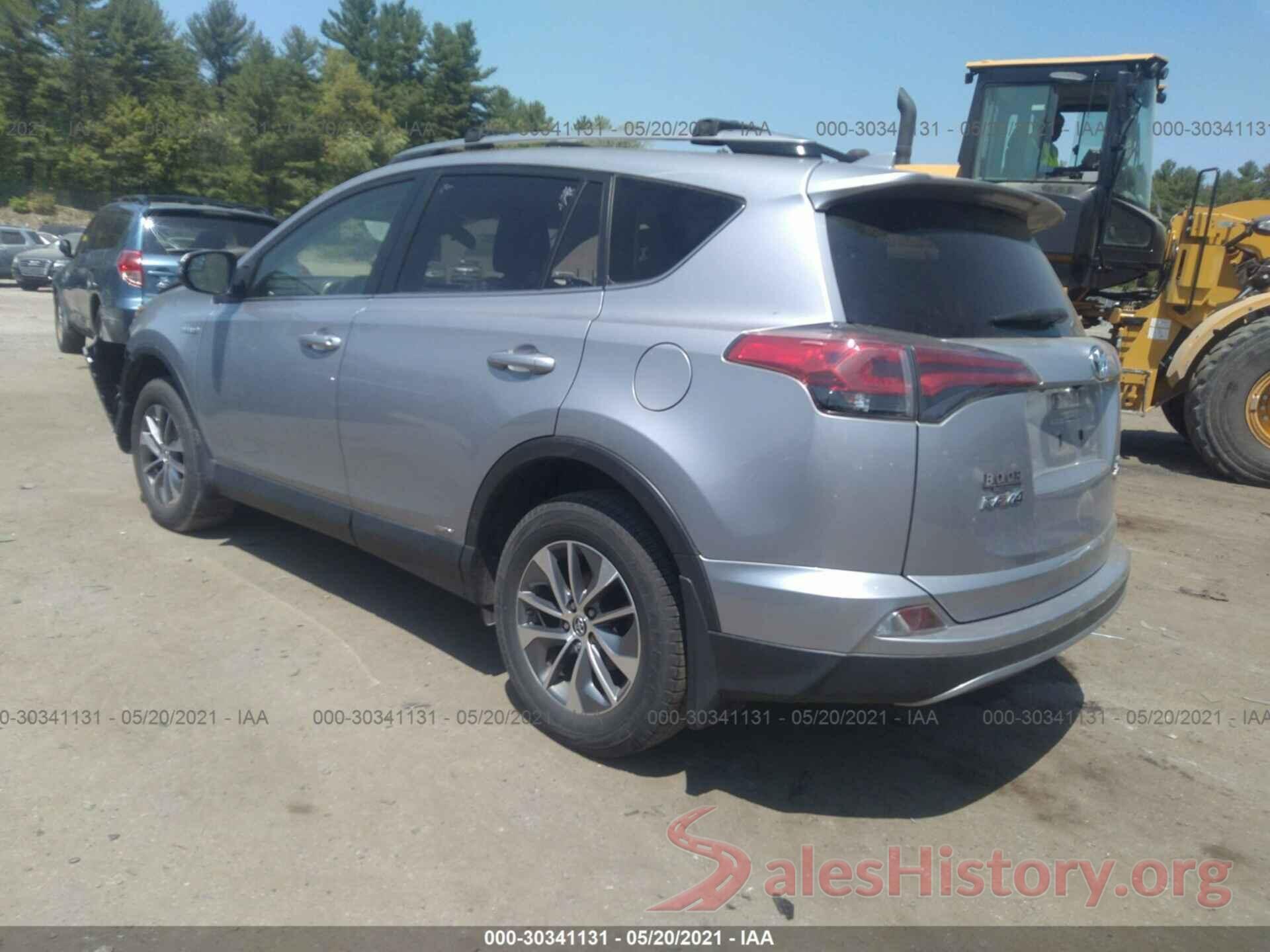 JTMRJREV1JD154868 2018 TOYOTA RAV4