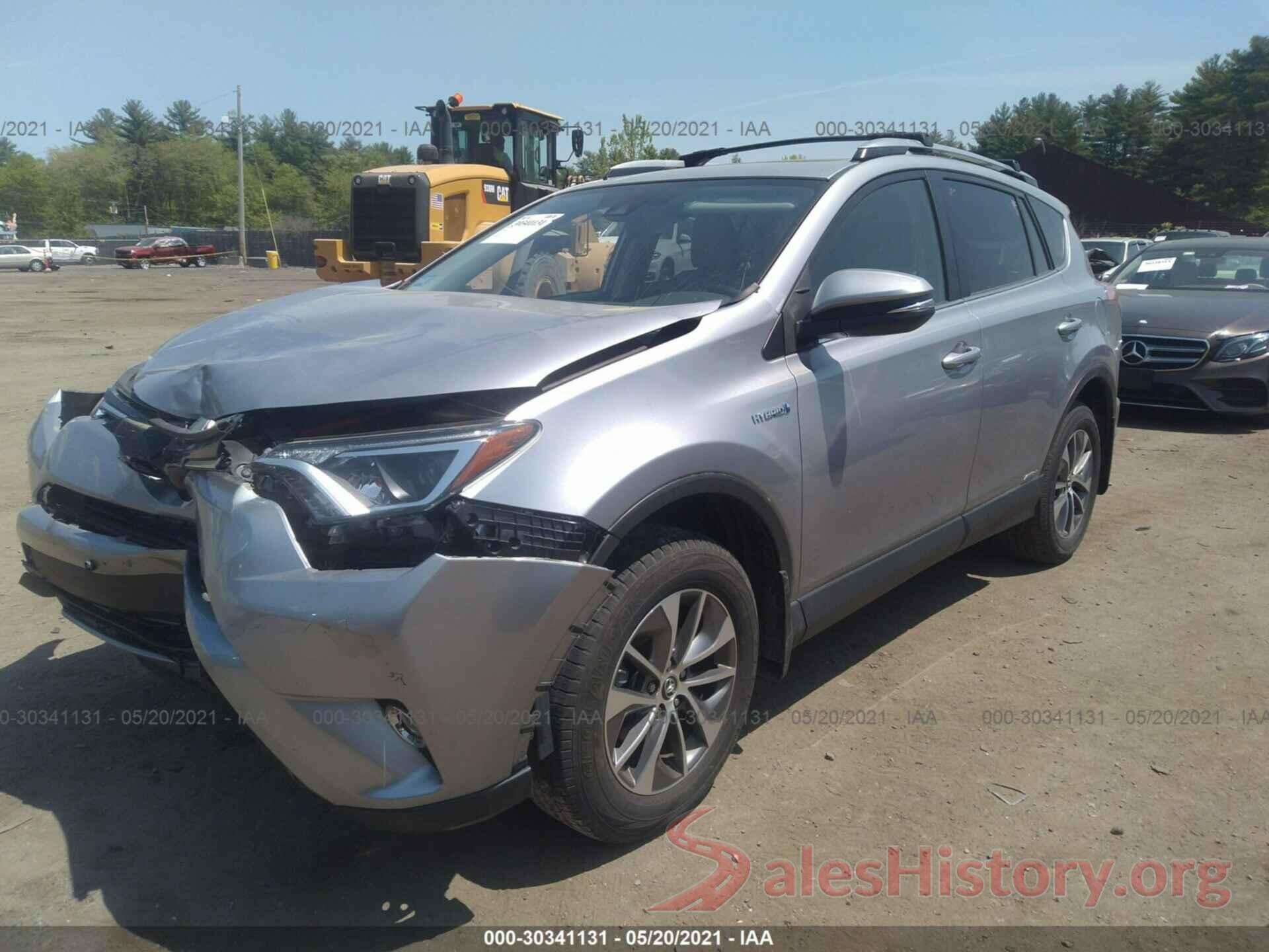 JTMRJREV1JD154868 2018 TOYOTA RAV4