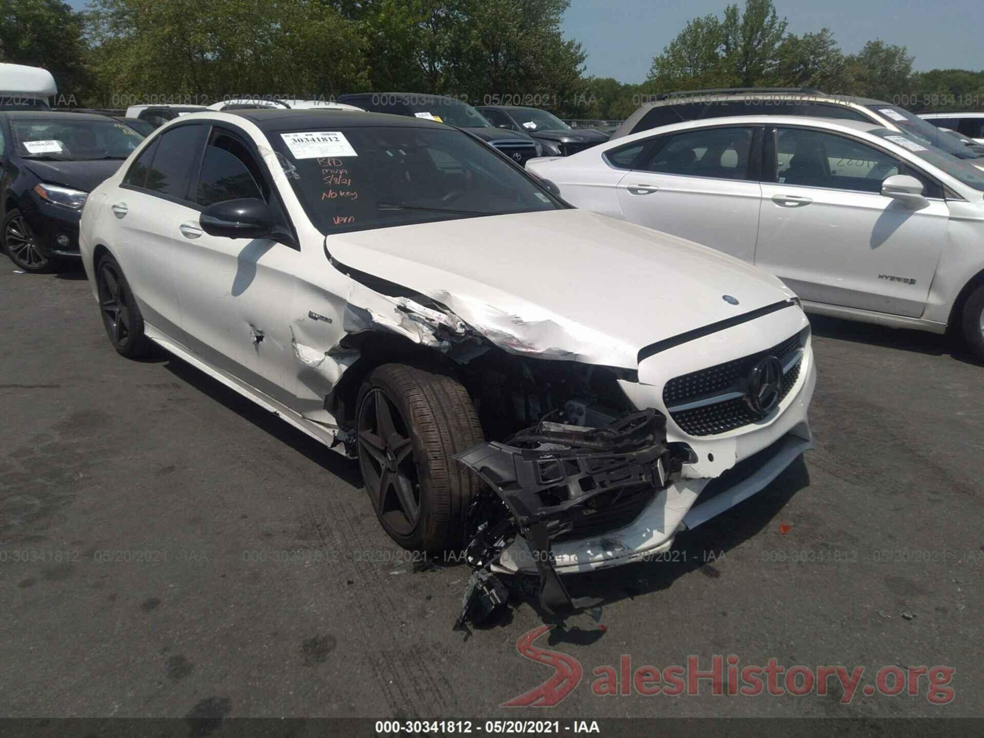 55SWF6EB5HU201426 2017 MERCEDES-BENZ C-CLASS