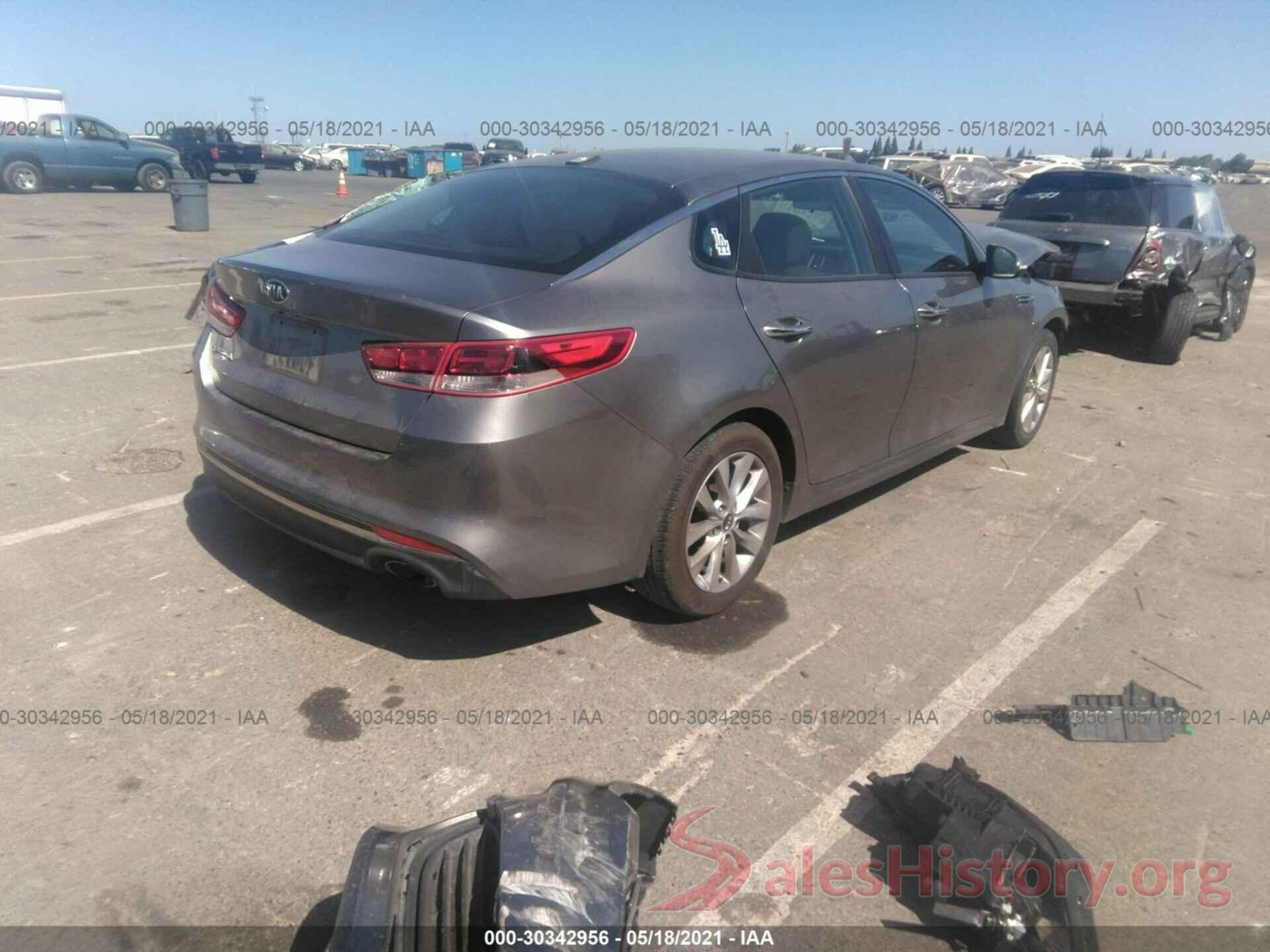 5XXGT4L35HG121880 2017 KIA OPTIMA