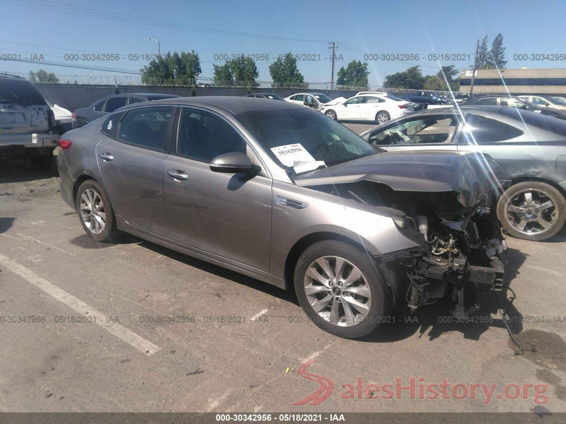 5XXGT4L35HG121880 2017 KIA OPTIMA