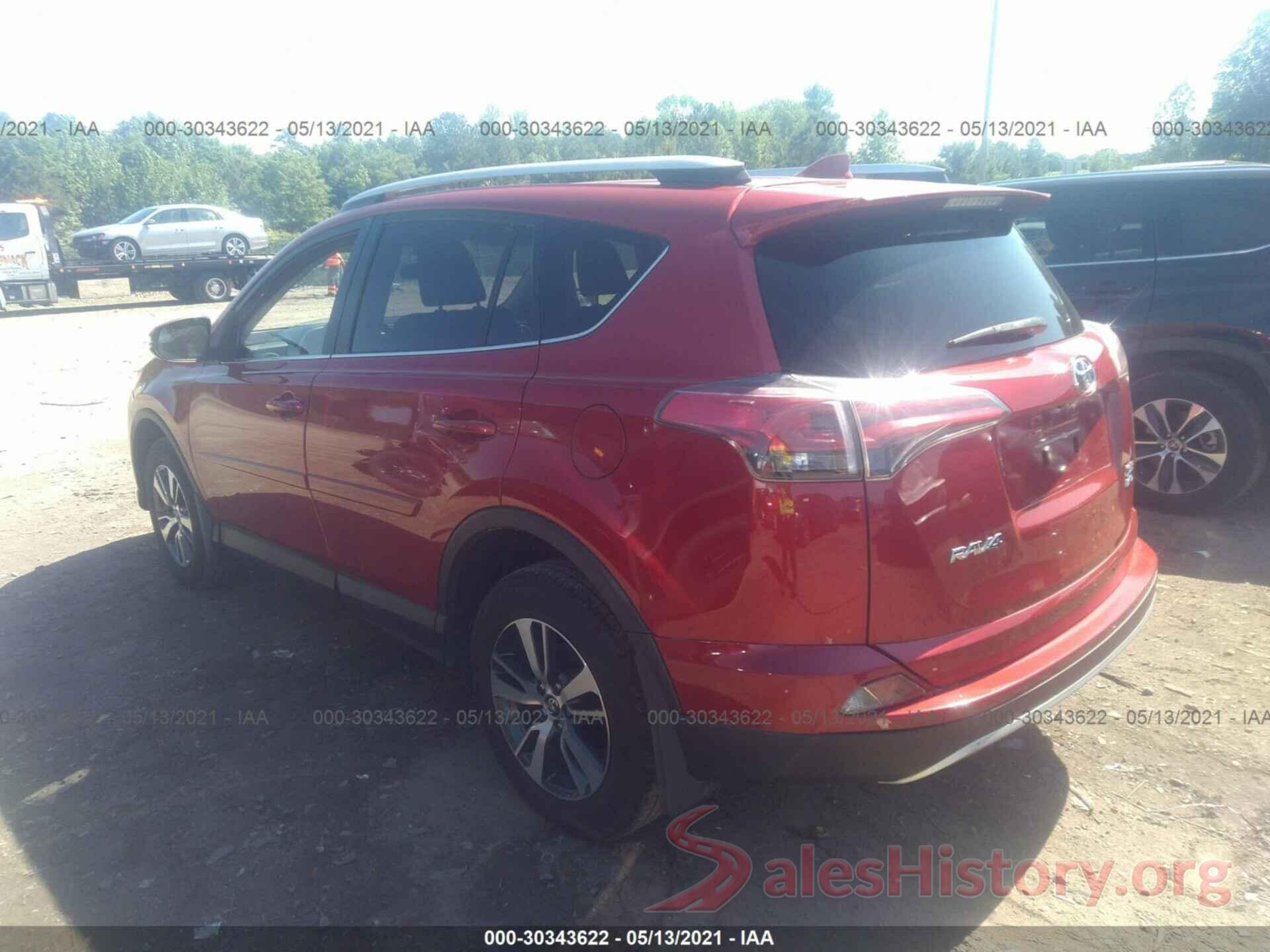 JTMRFREV7GJ068704 2016 TOYOTA RAV4