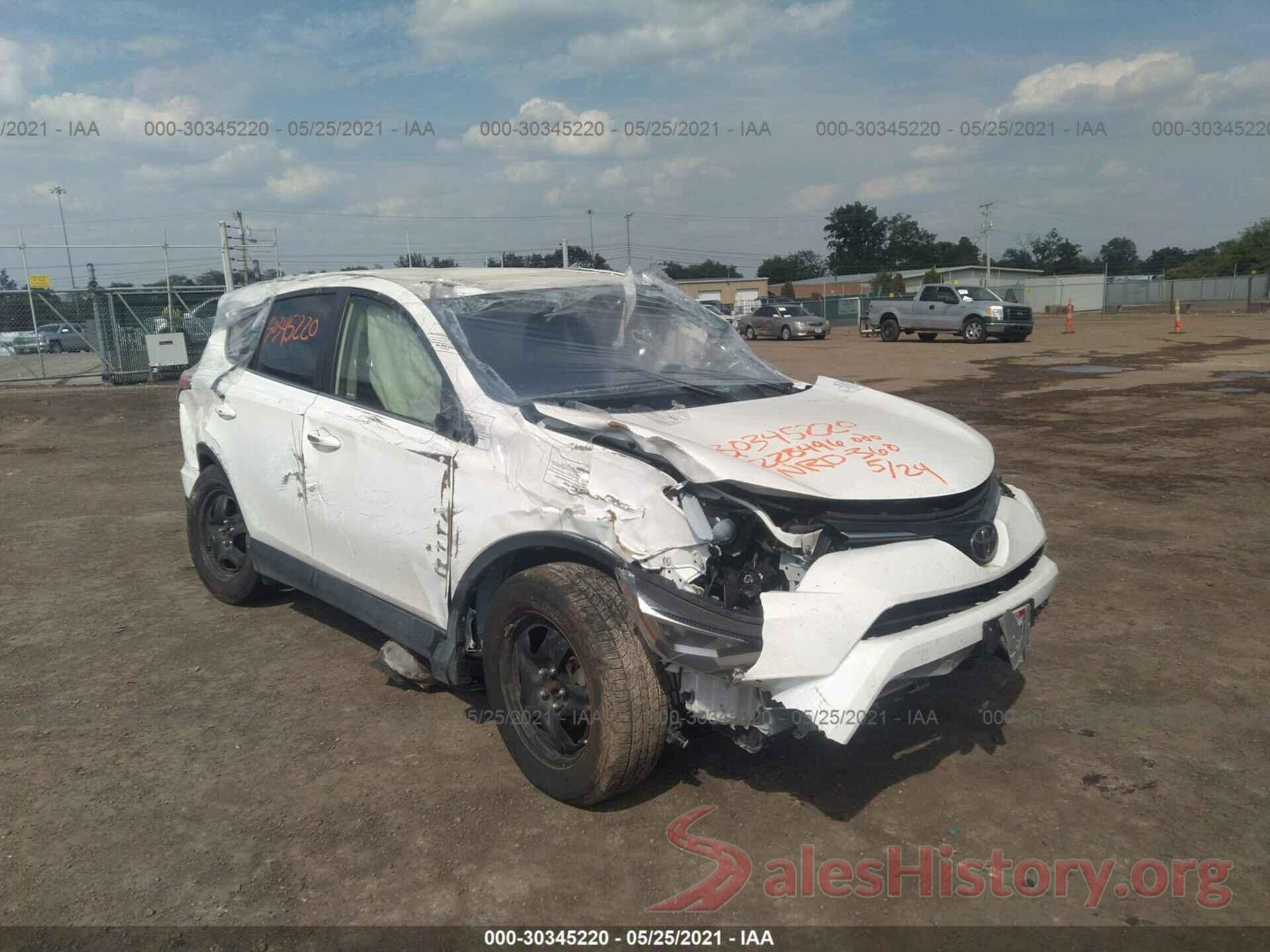 JTMBFREV7JJ724697 2018 TOYOTA RAV4