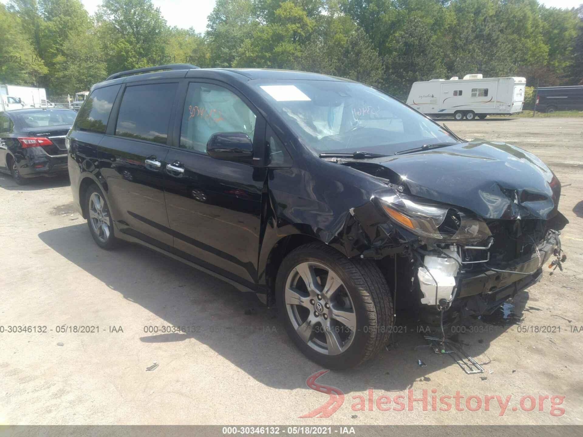 5TDXZ3DC1JS932779 2018 TOYOTA SIENNA