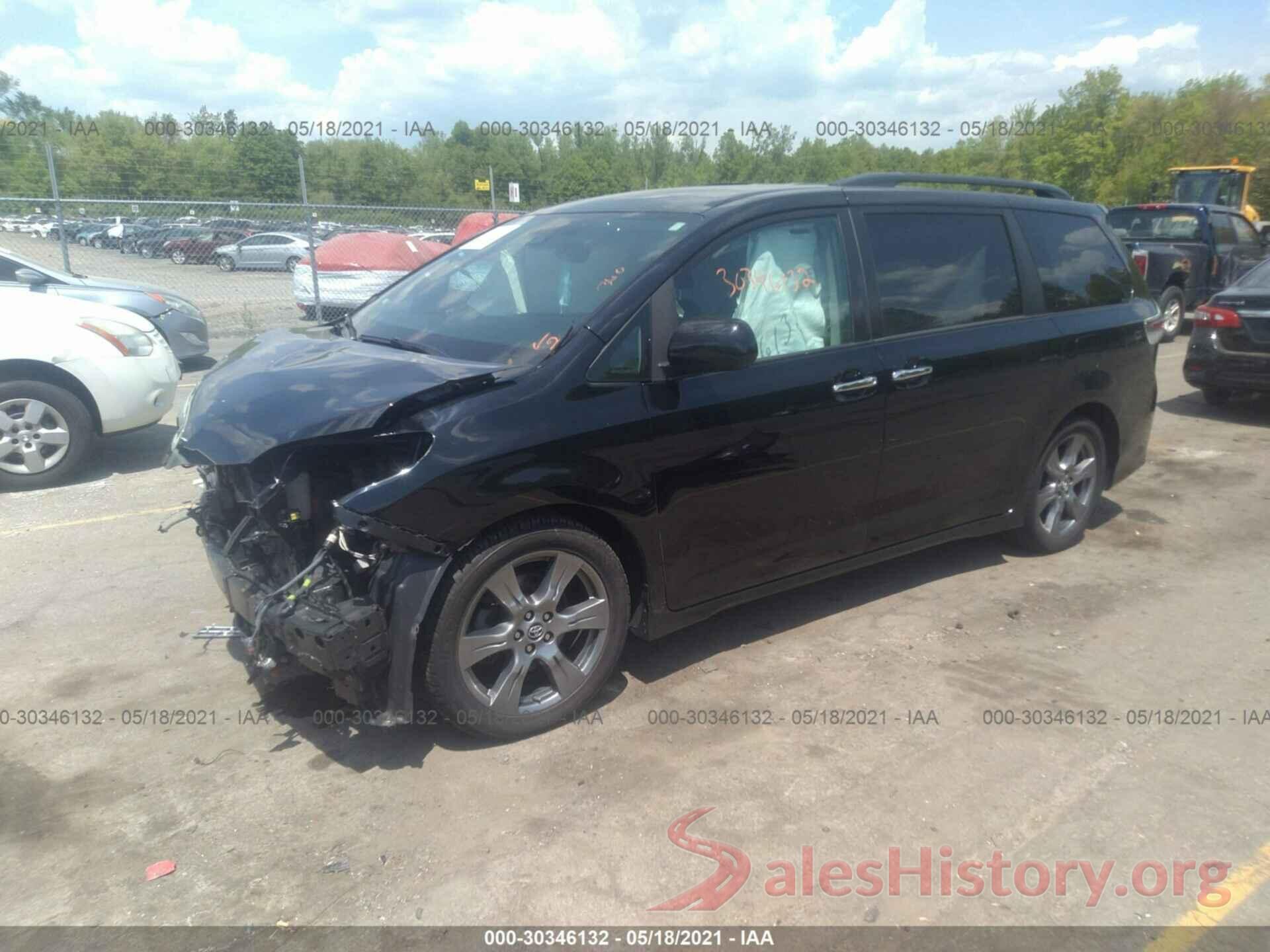 5TDXZ3DC1JS932779 2018 TOYOTA SIENNA