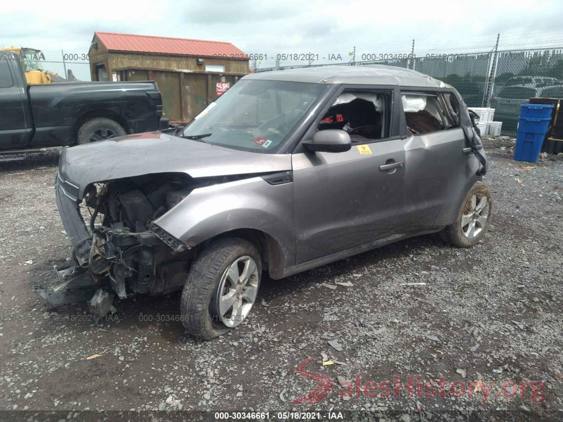 KNDJN2A24J7566138 2018 KIA SOUL