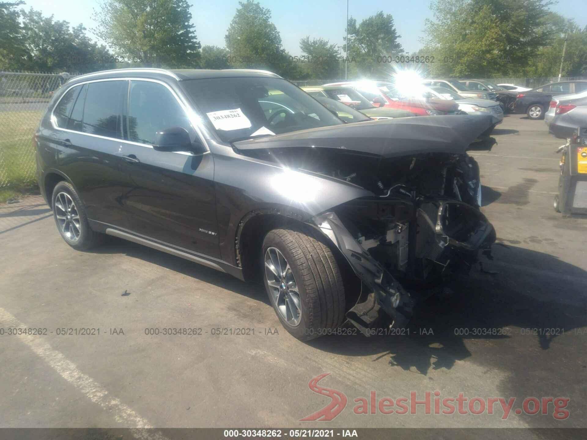 5UXKR0C56J0X97411 2018 BMW X5