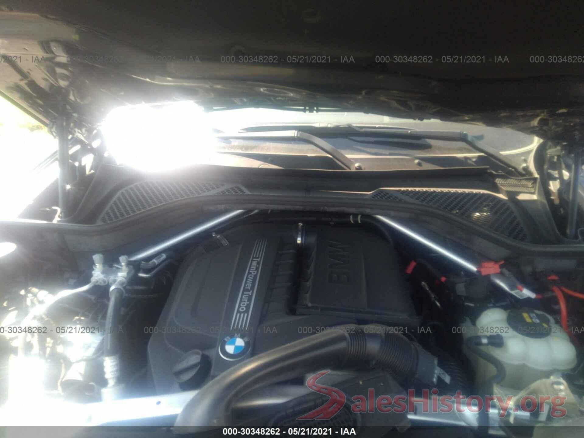 5UXKR0C56J0X97411 2018 BMW X5