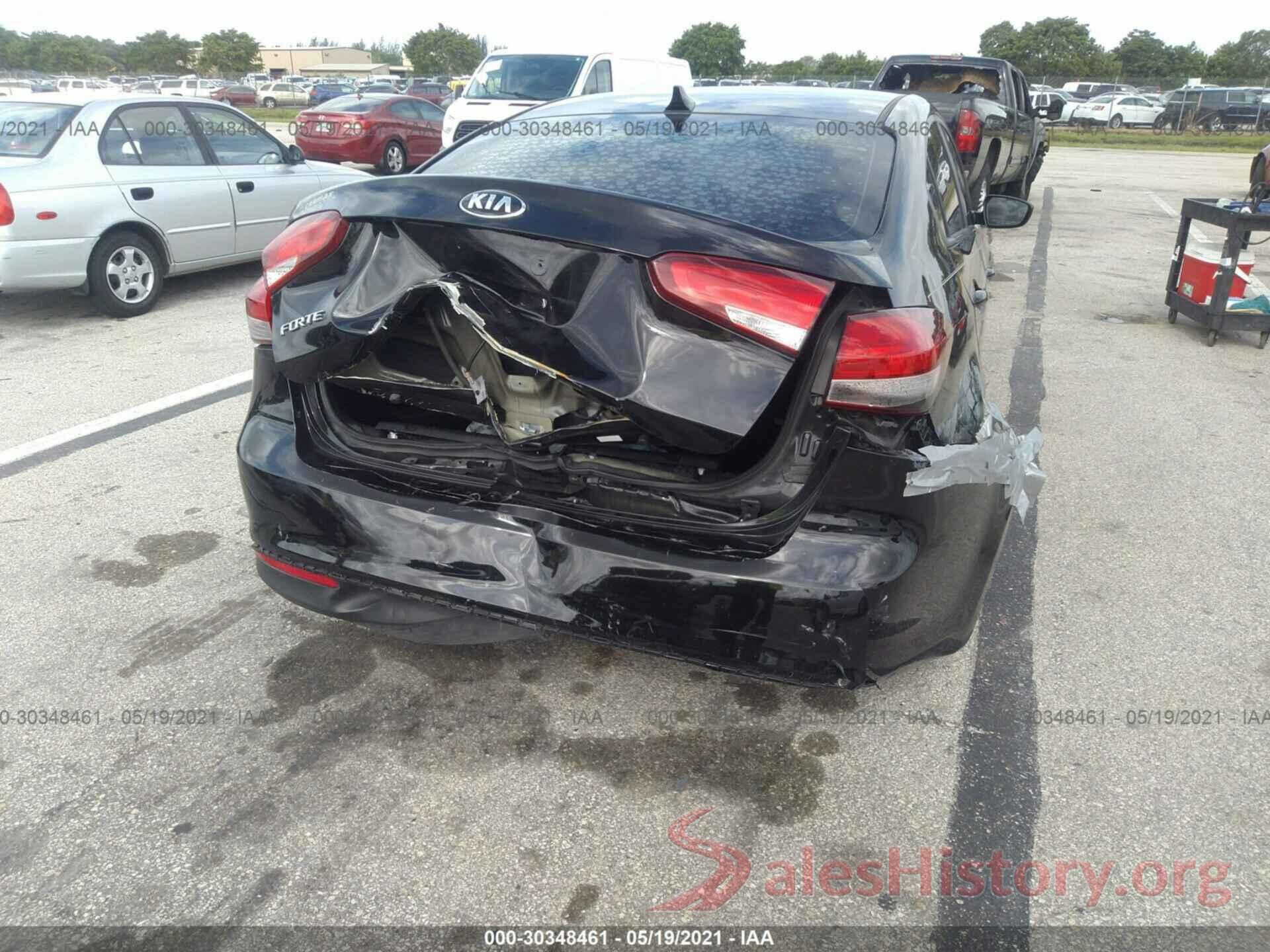 3KPFK4A72JE246628 2018 KIA FORTE