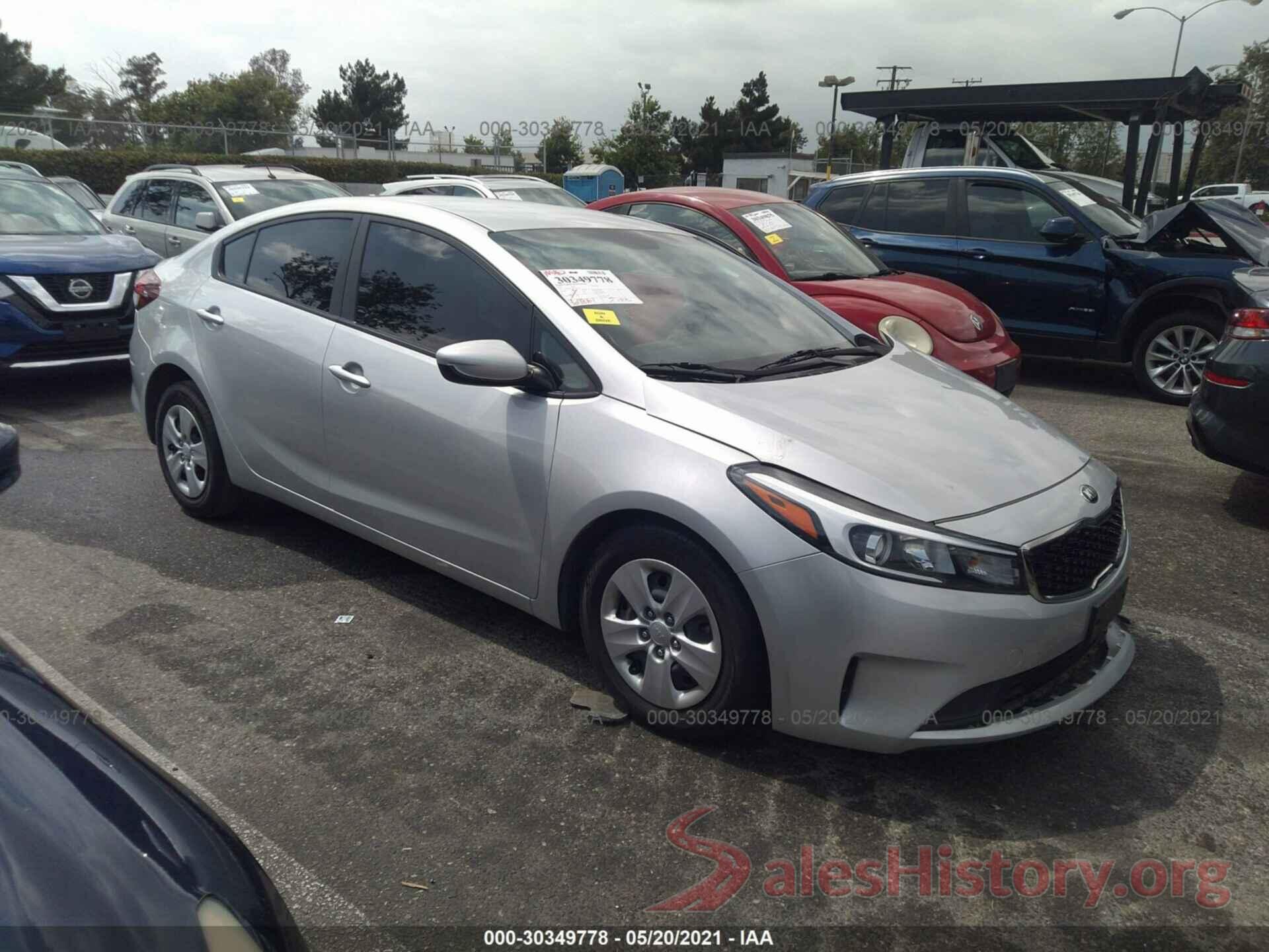 3KPFK4A76HE129368 2017 KIA FORTE