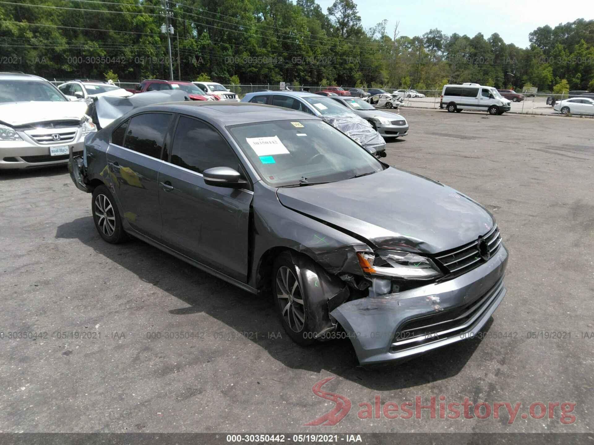 3VWDB7AJ1JM240472 2018 VOLKSWAGEN JETTA