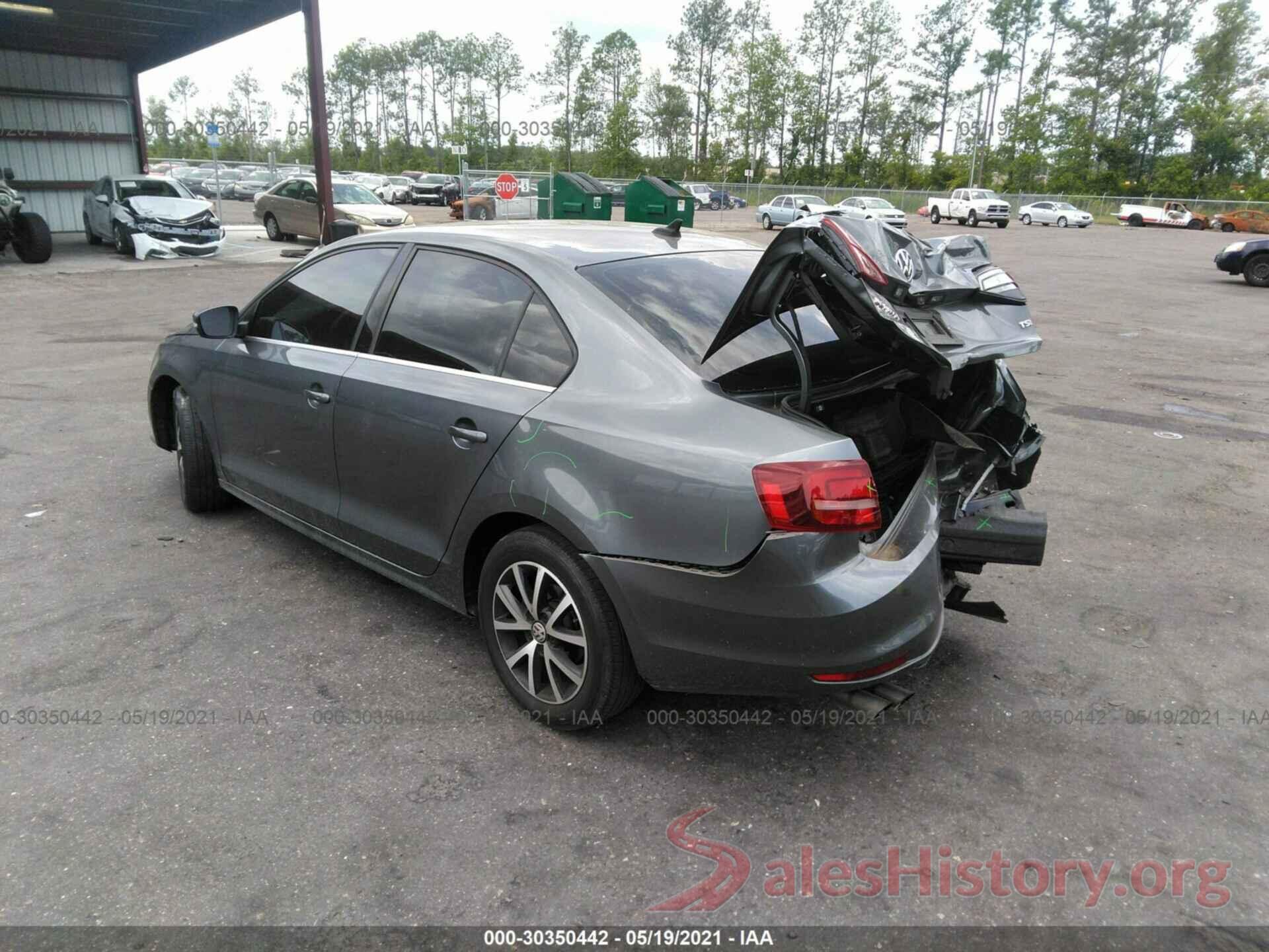 3VWDB7AJ1JM240472 2018 VOLKSWAGEN JETTA