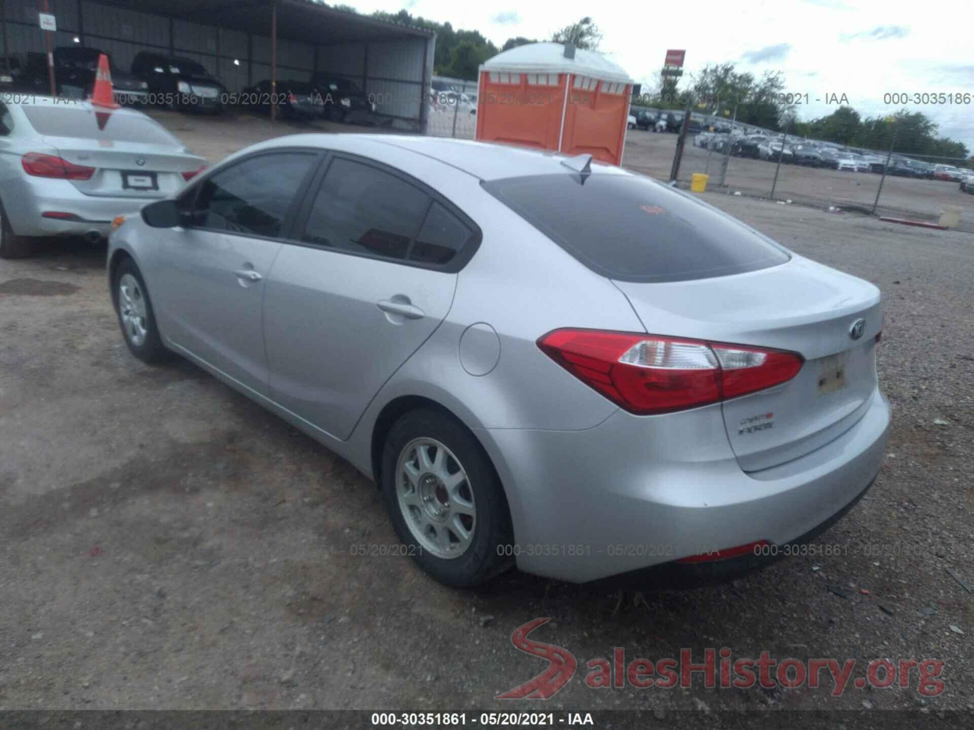 KNAFK4A67G5514260 2016 KIA FORTE