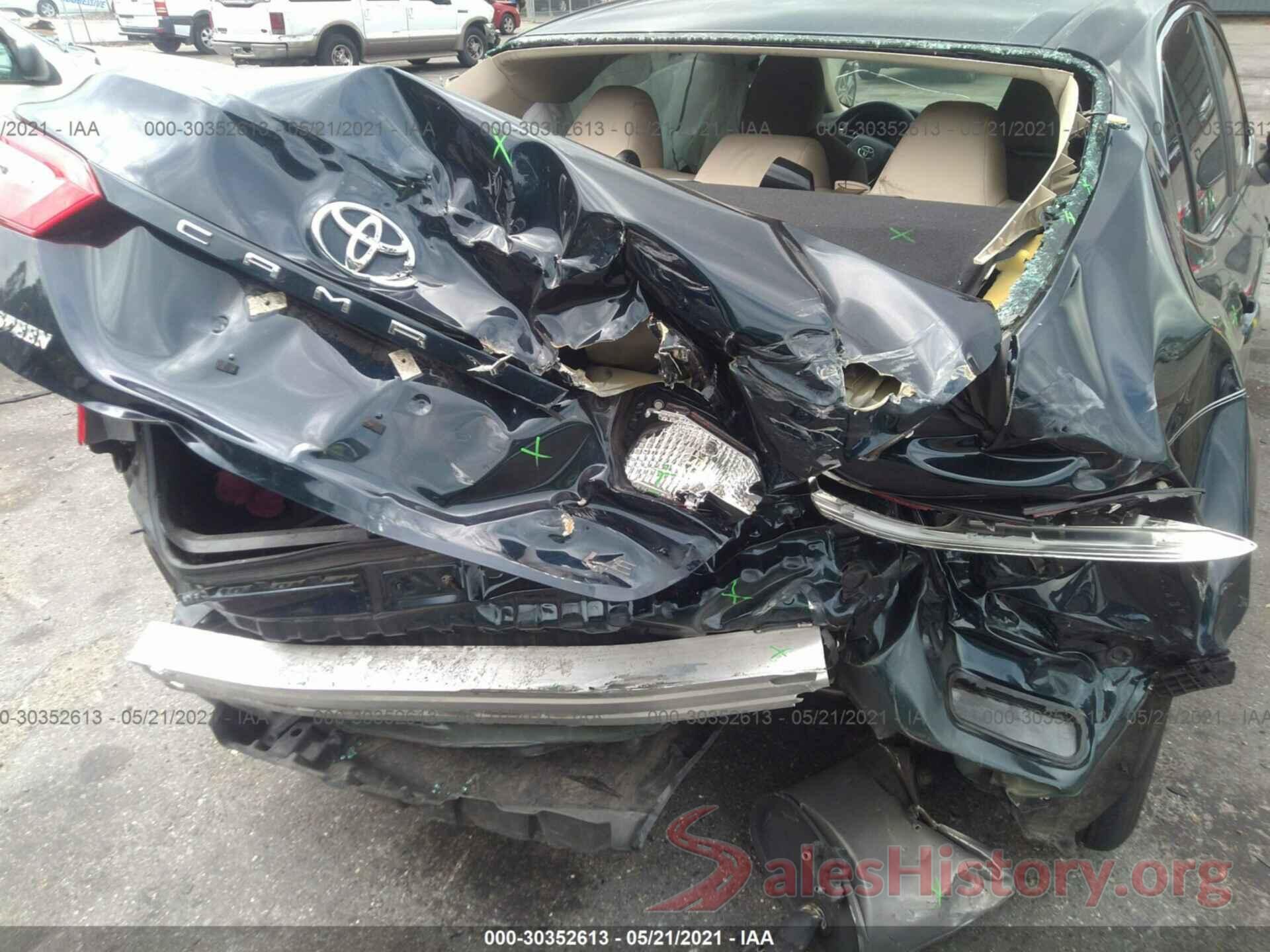 4T1B11HK2JU509319 2018 TOYOTA CAMRY