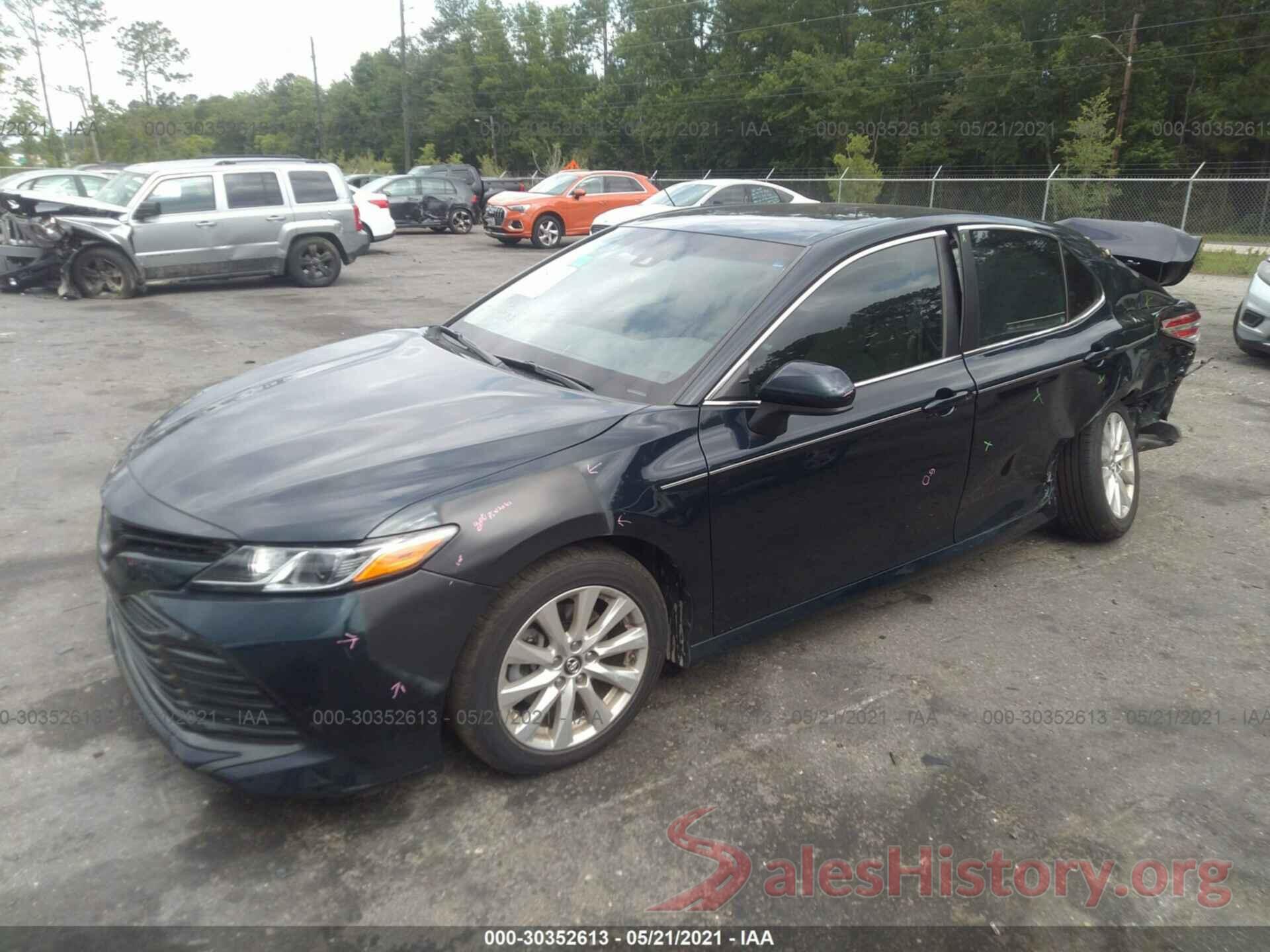 4T1B11HK2JU509319 2018 TOYOTA CAMRY