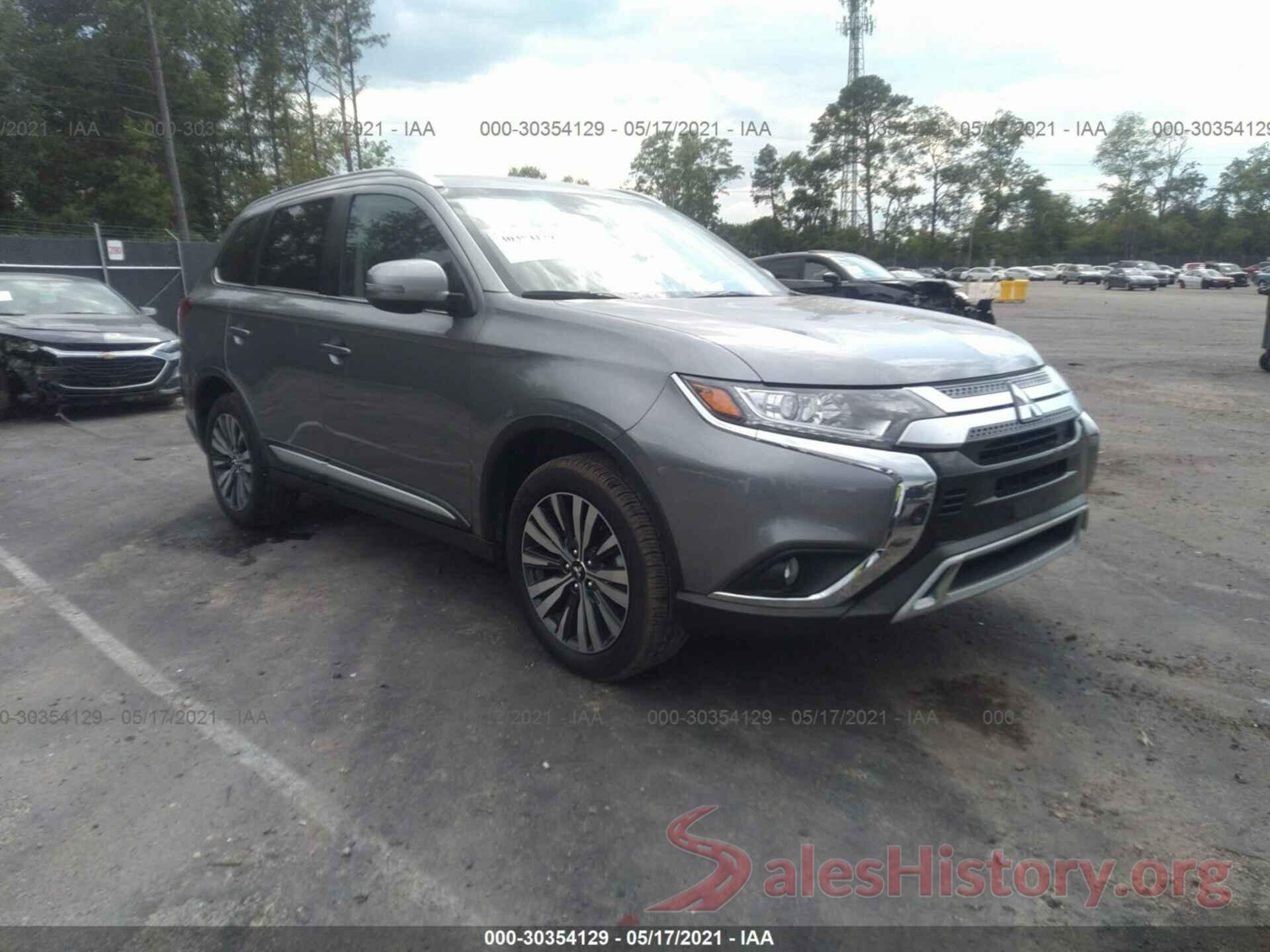 JA4AD3A34LZ042961 2020 MITSUBISHI OUTLANDER