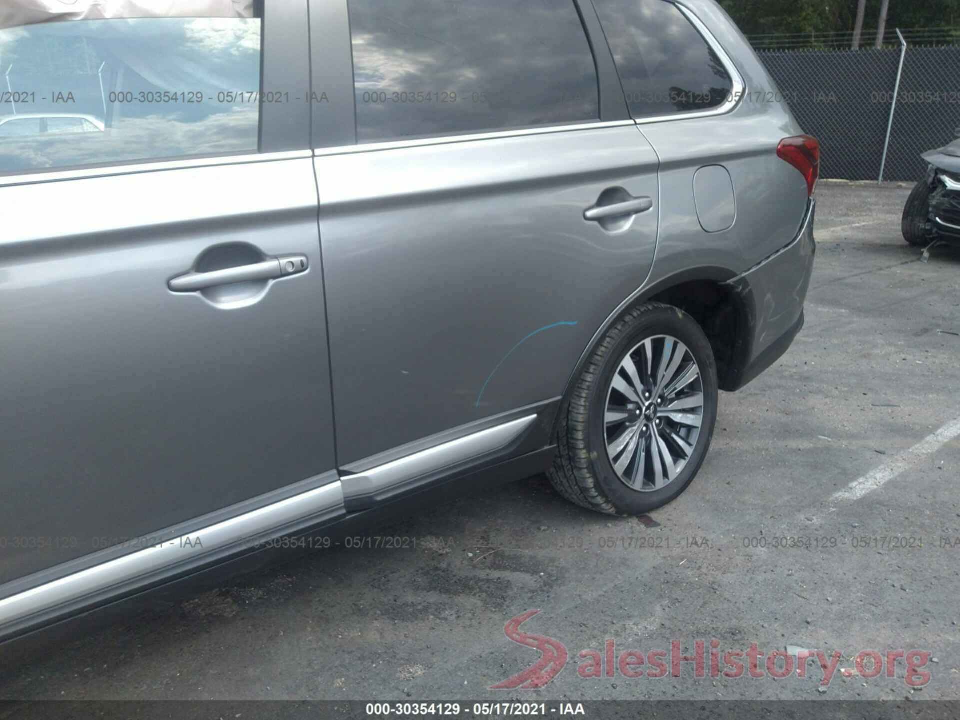 JA4AD3A34LZ042961 2020 MITSUBISHI OUTLANDER