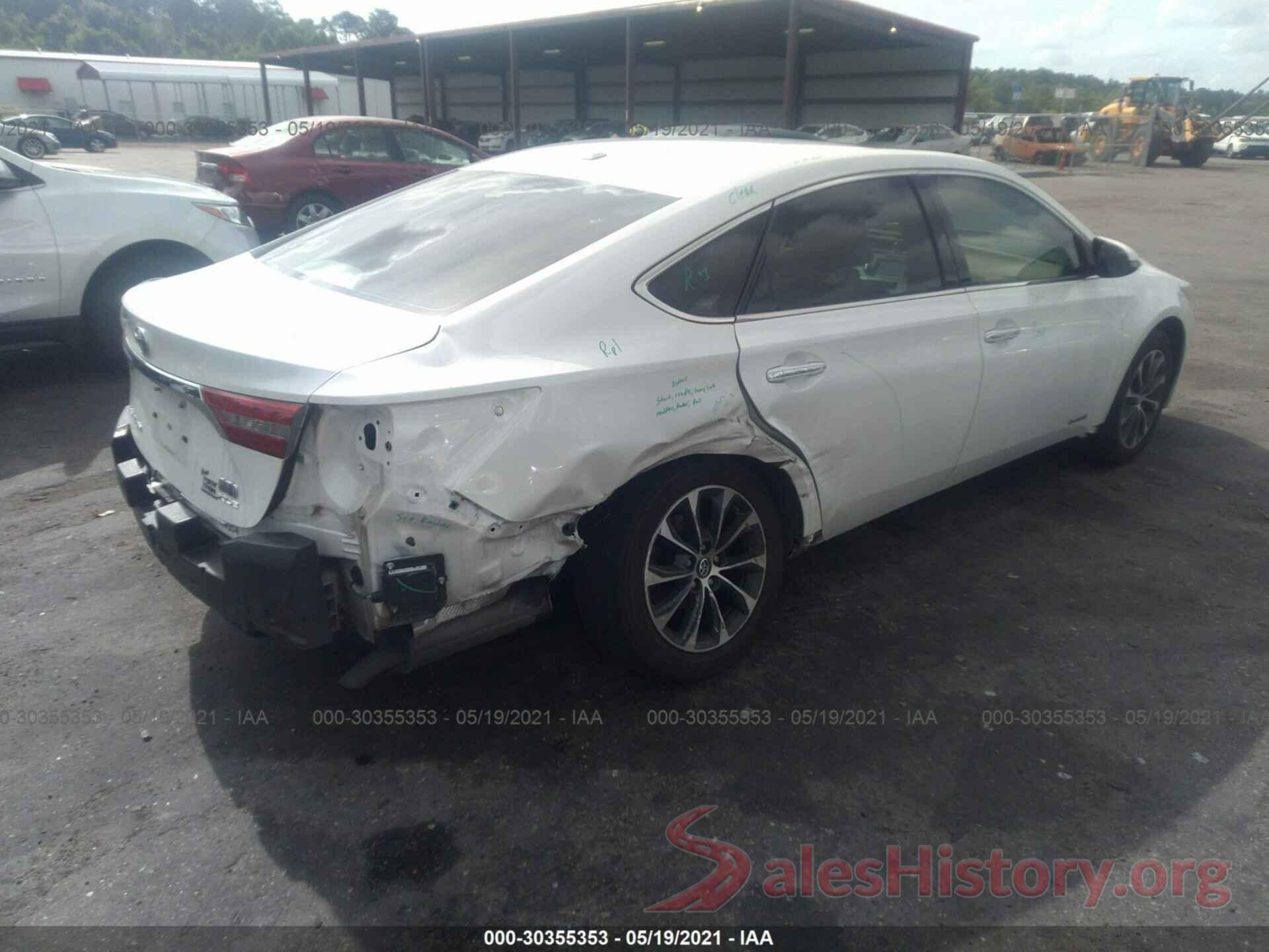 4T1BD1EB2JU059862 2018 TOYOTA AVALON