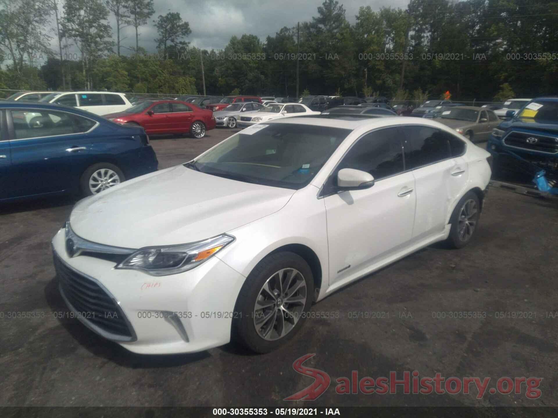 4T1BD1EB2JU059862 2018 TOYOTA AVALON