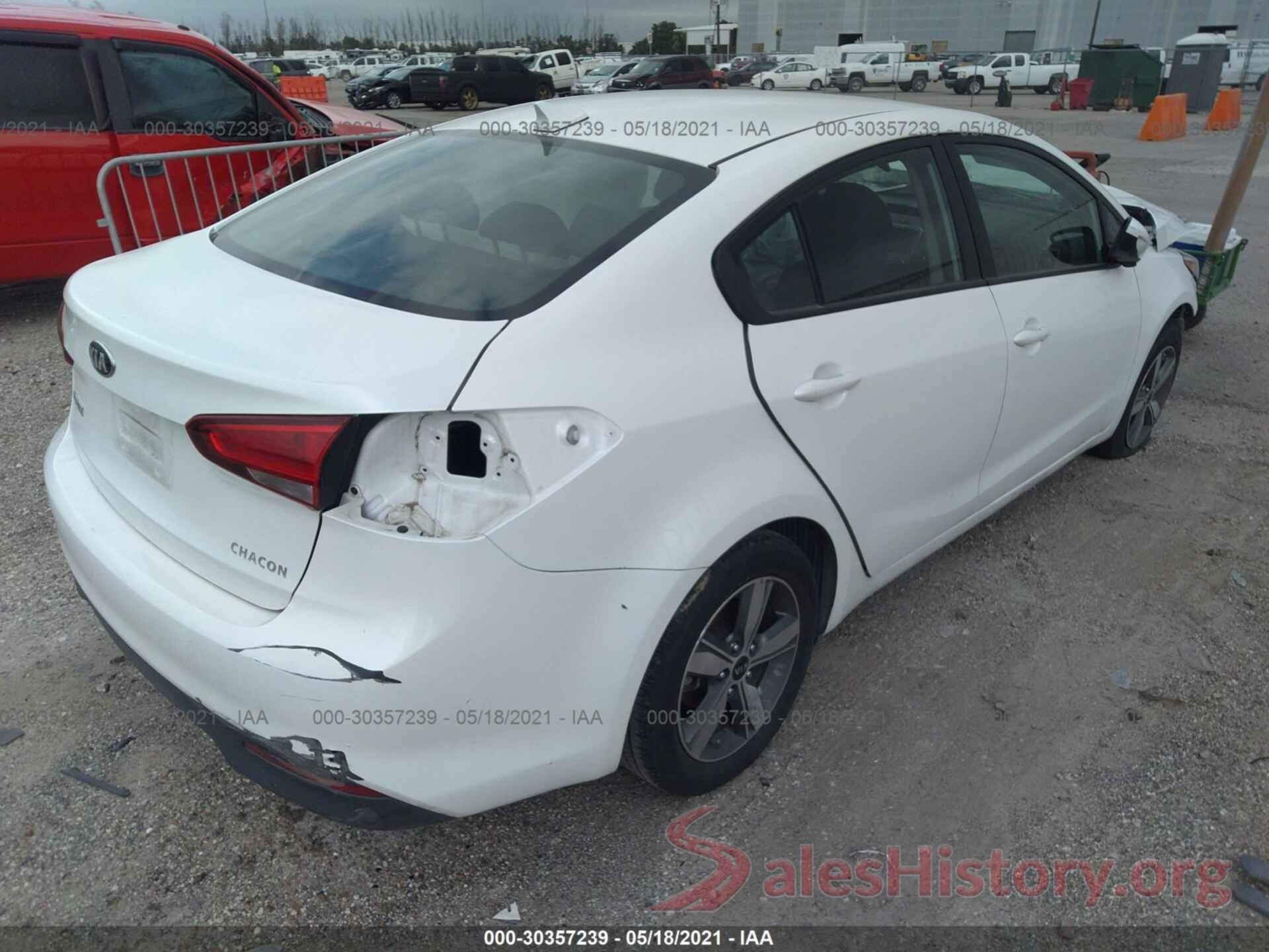 3KPFL4A7XJE261052 2018 KIA FORTE