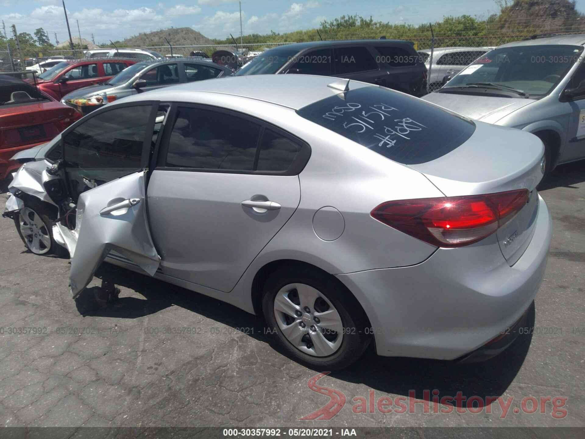 3KPFK4A73JE198623 2018 KIA FORTE