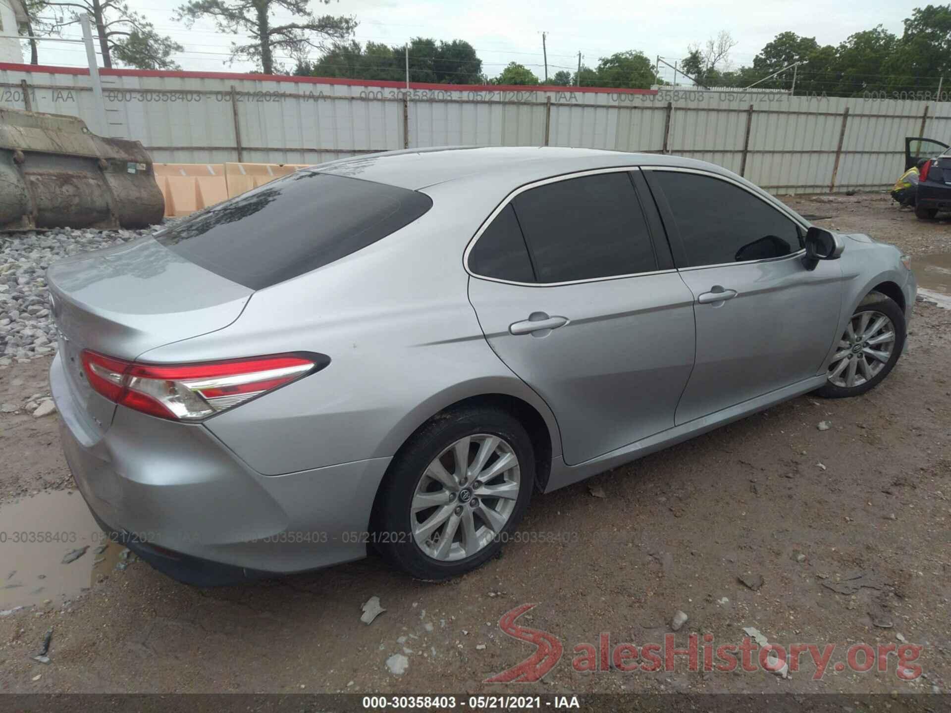 4T1B11HK9JU646810 2018 TOYOTA CAMRY