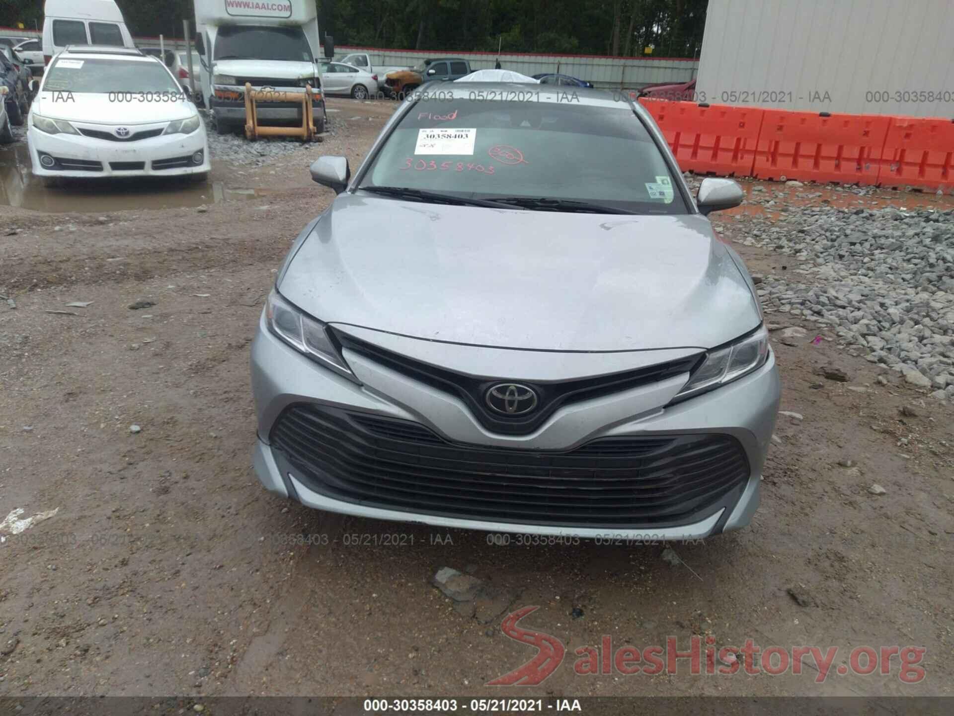 4T1B11HK9JU646810 2018 TOYOTA CAMRY