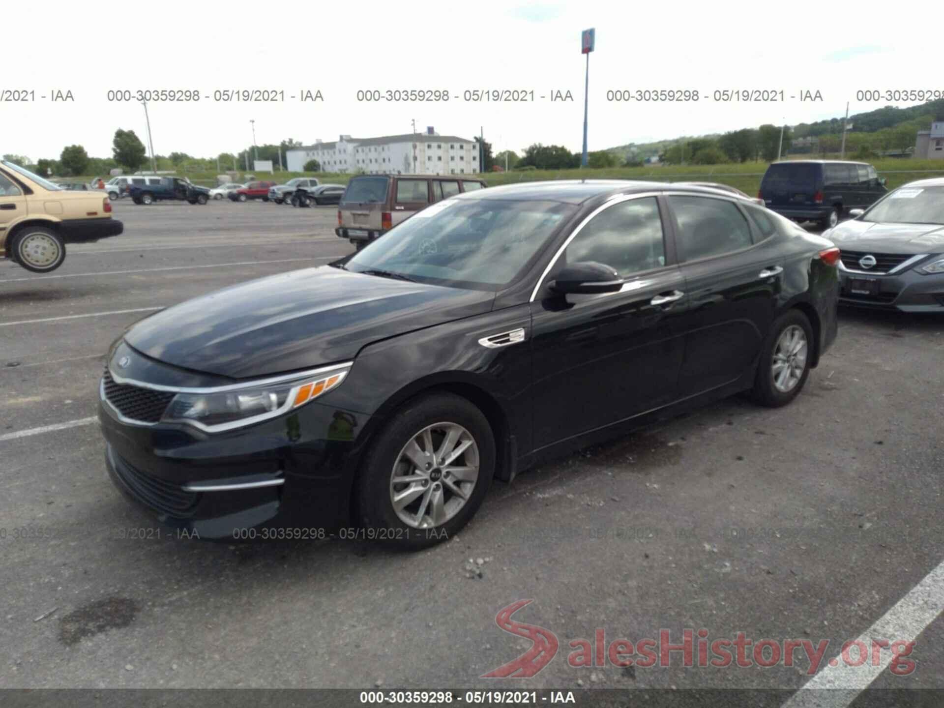 KNAGT4L3XH5163334 2017 KIA OPTIMA