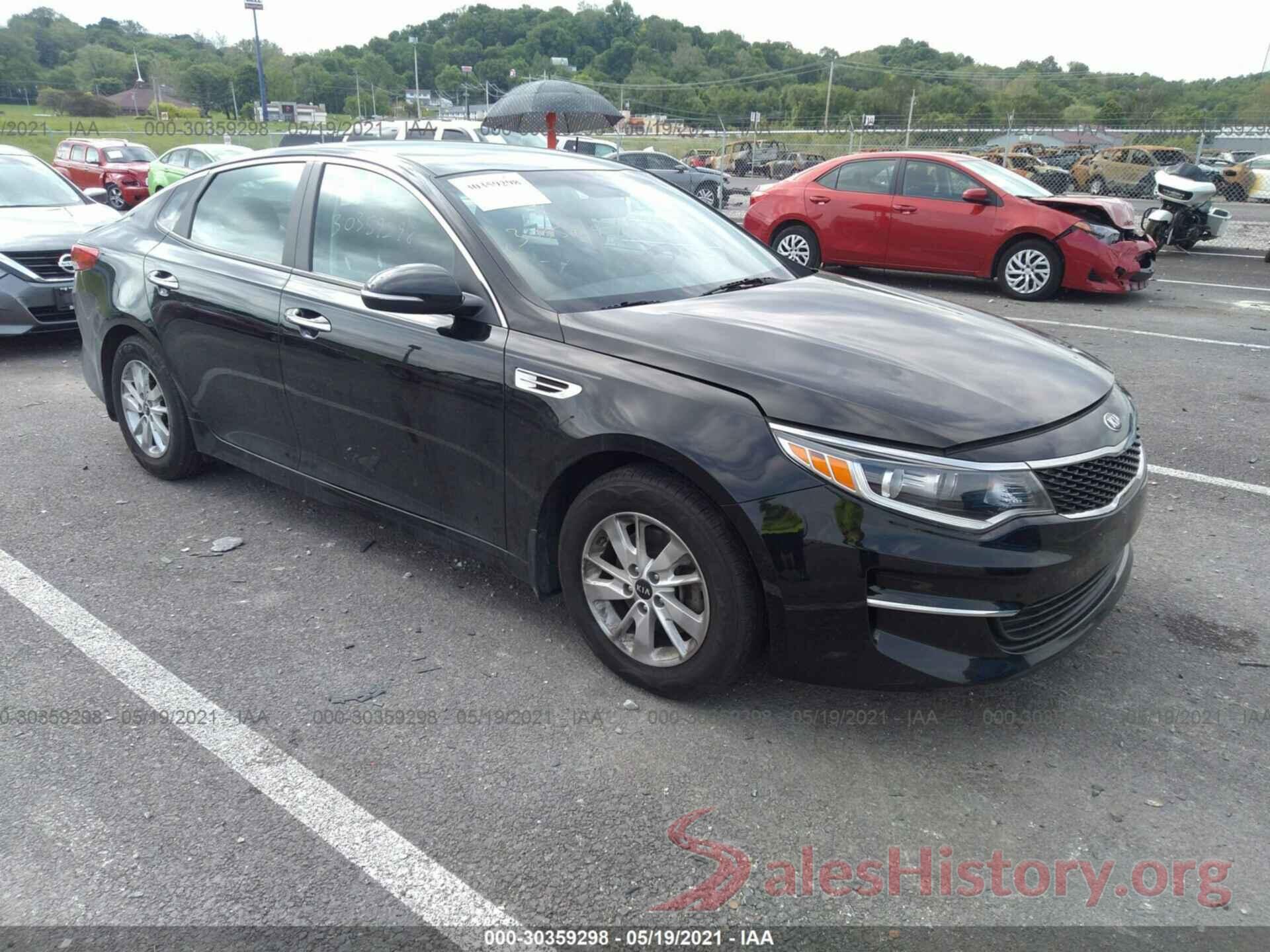 KNAGT4L3XH5163334 2017 KIA OPTIMA