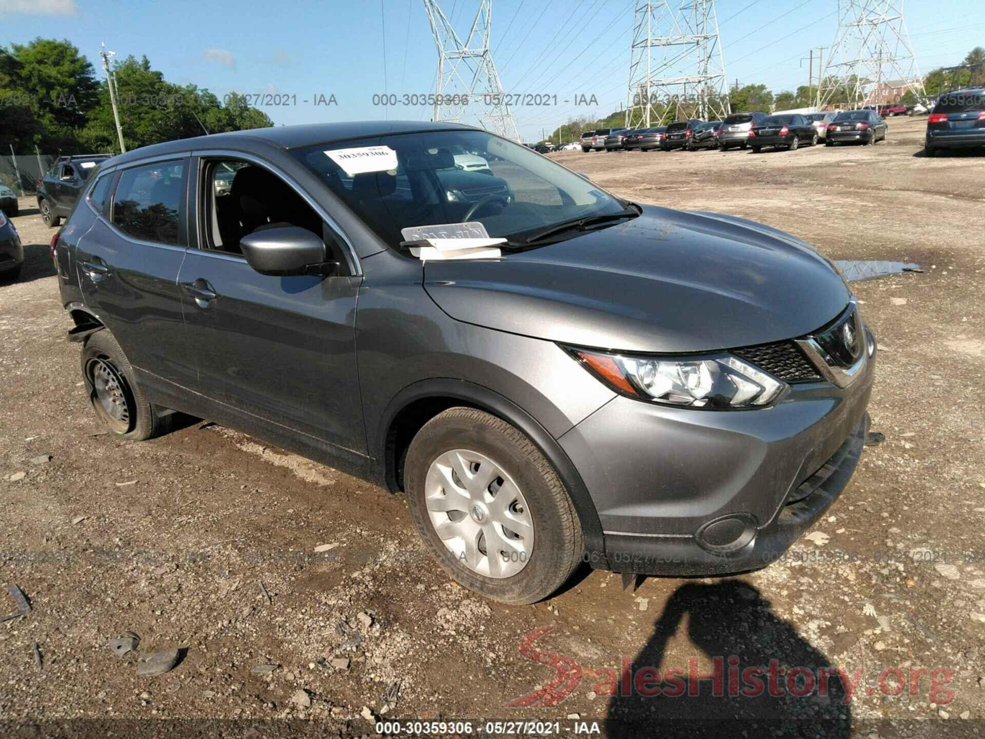 JN1BJ1CR3JW265650 2018 NISSAN ROGUE SPORT