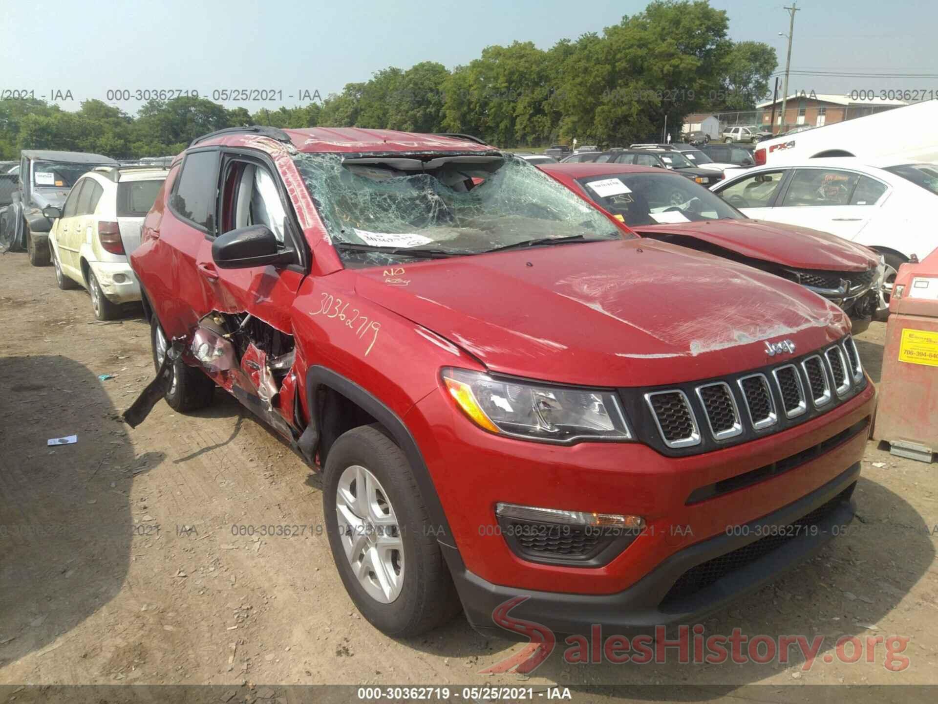 3C4NJDABXJT320733 2018 JEEP COMPASS