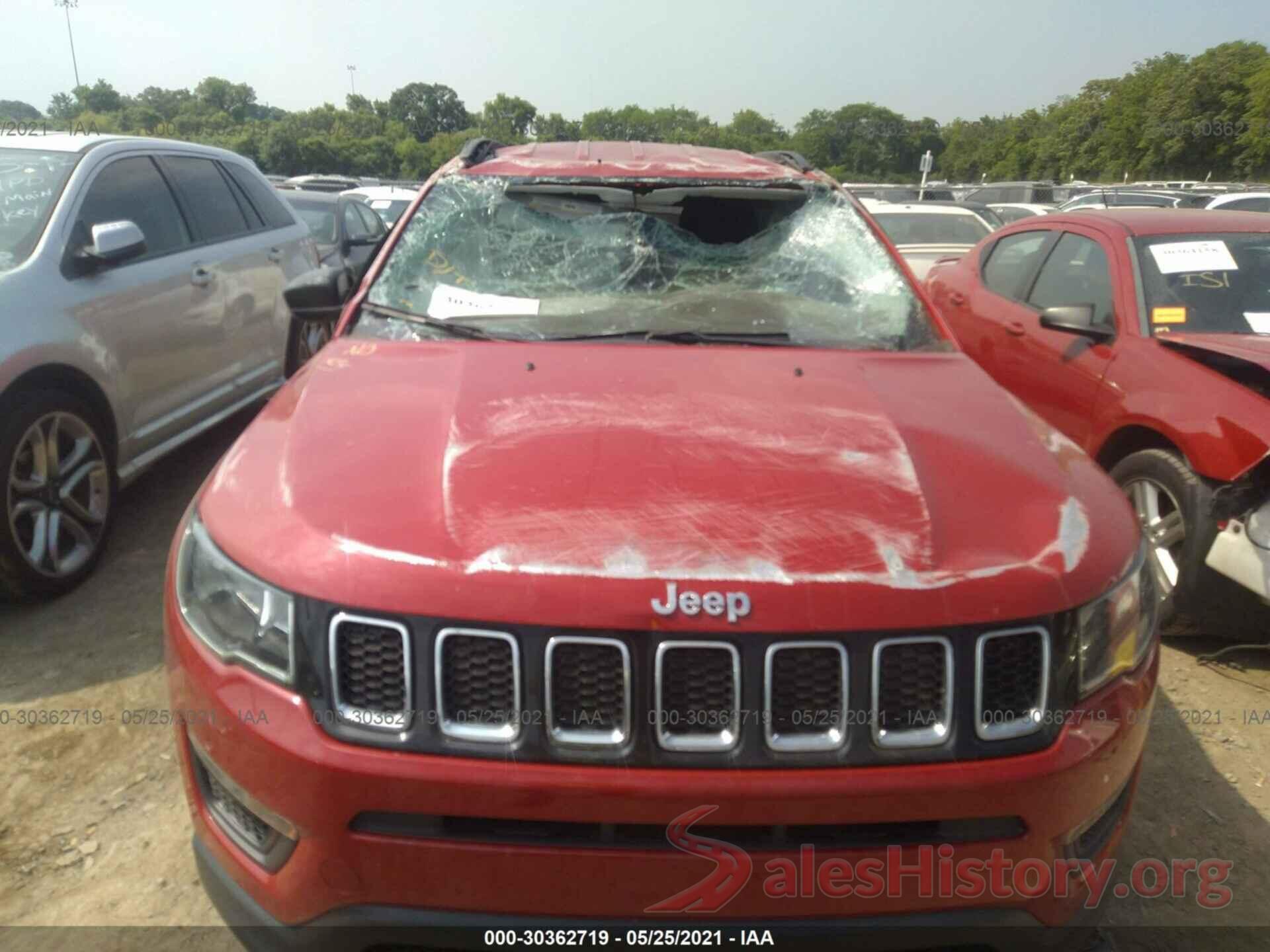 3C4NJDABXJT320733 2018 JEEP COMPASS