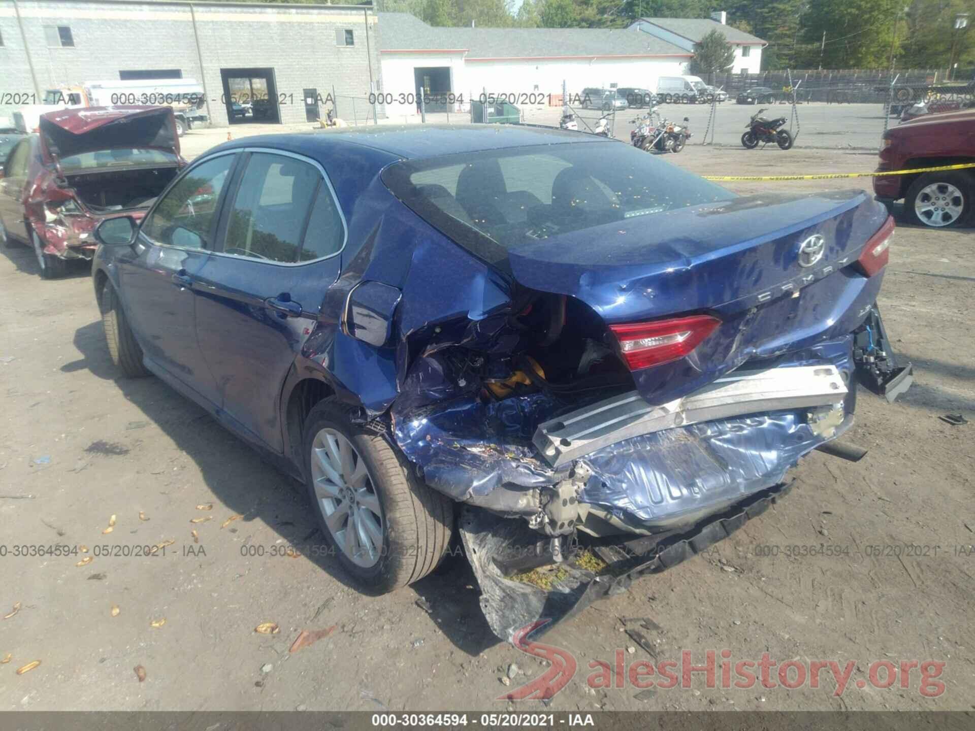 4T1B11HK4JU606599 2018 TOYOTA CAMRY