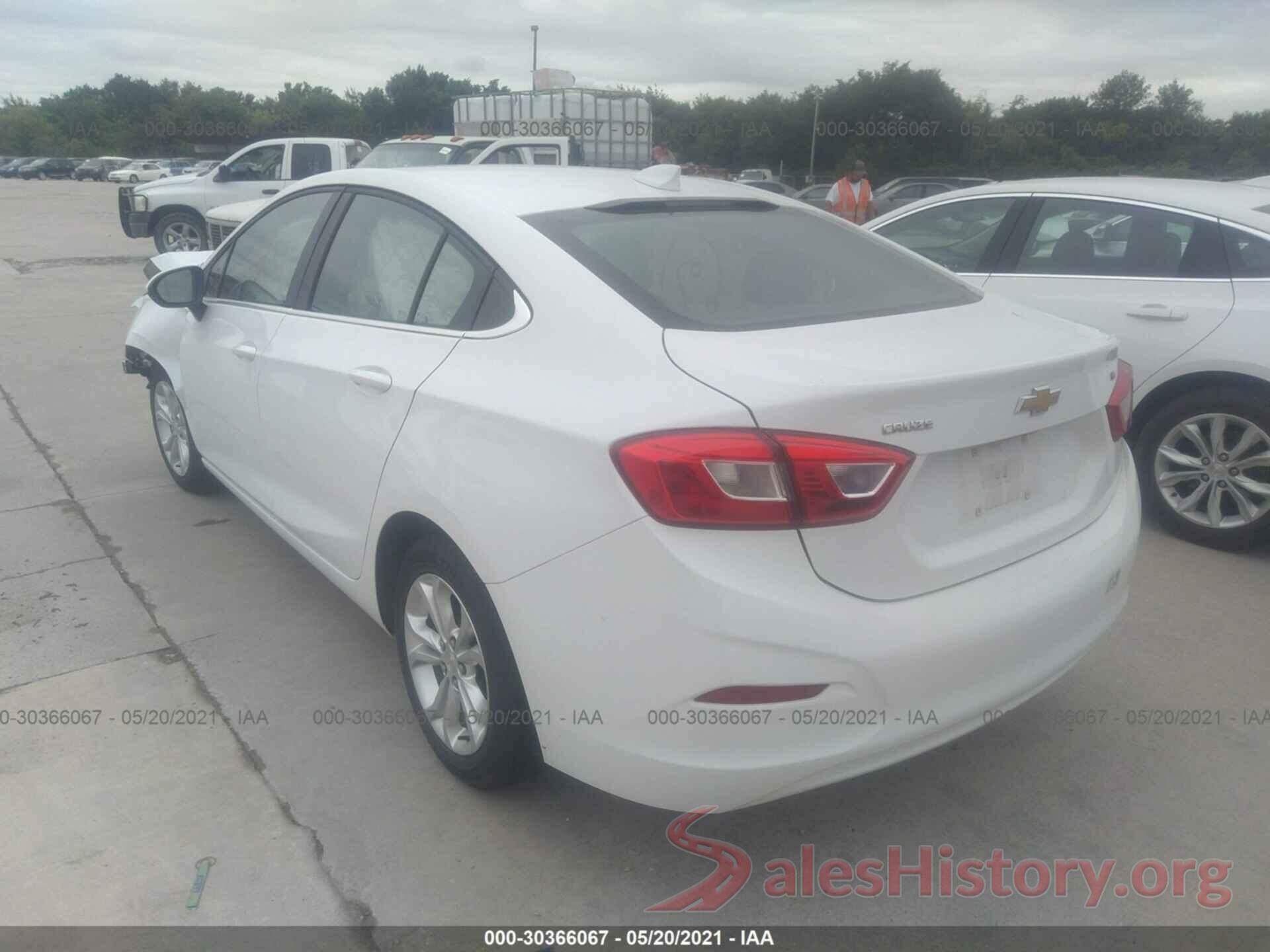 1G1BE5SMXK7117921 2019 CHEVROLET CRUZE