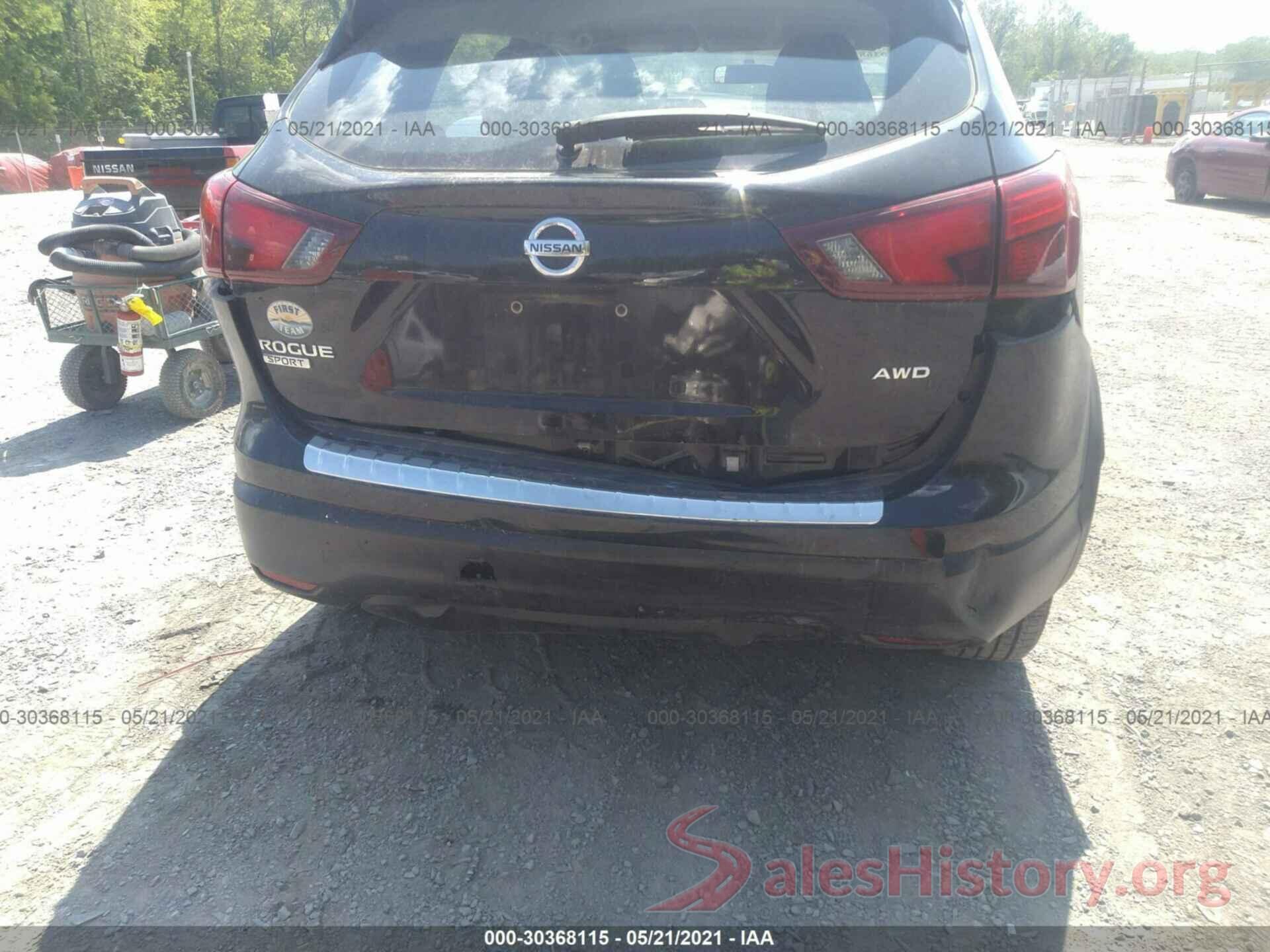 JN1BJ1CR0JW200271 2018 NISSAN ROGUE SPORT