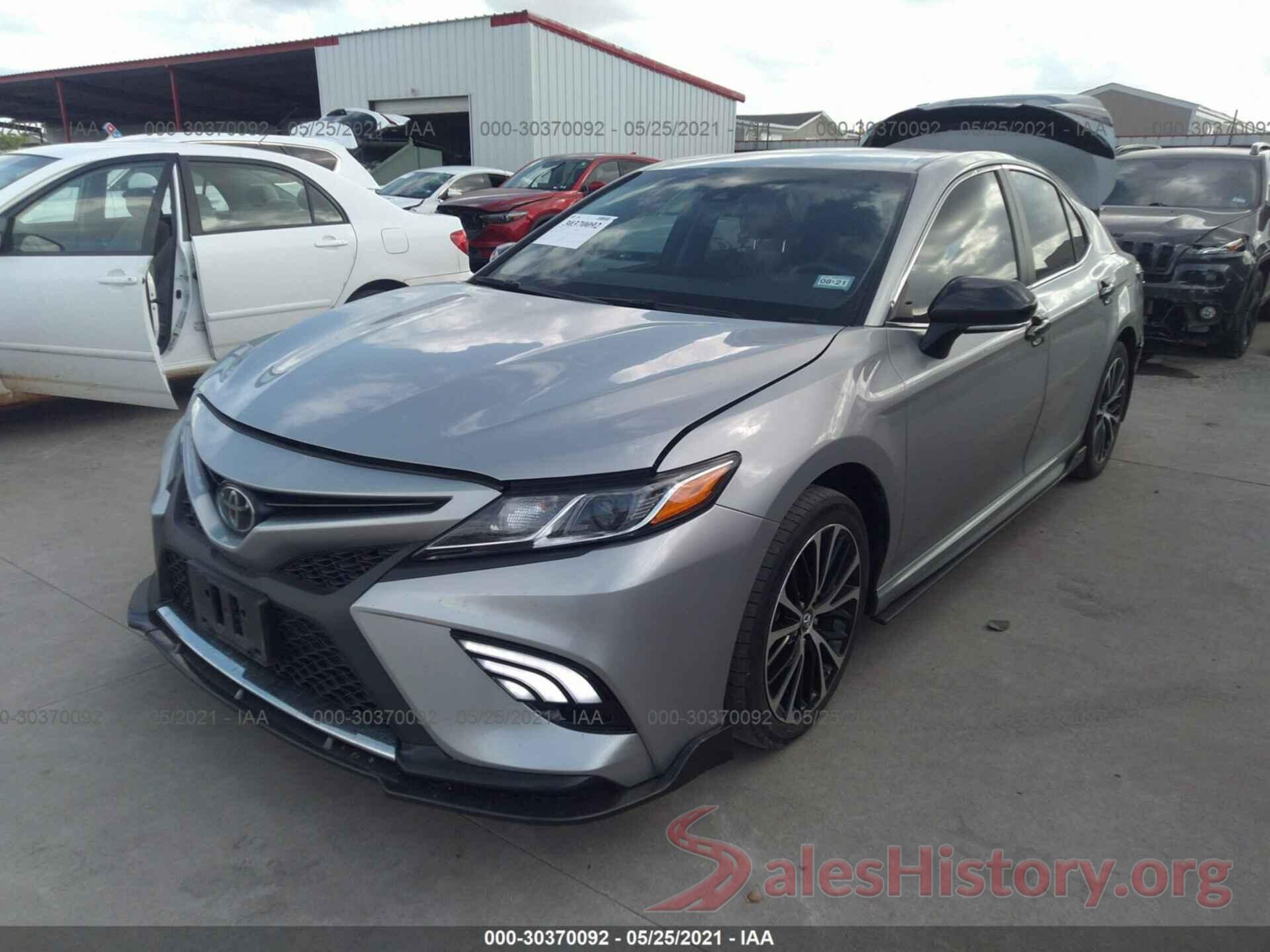 4T1B11HK2JU108630 2018 TOYOTA CAMRY