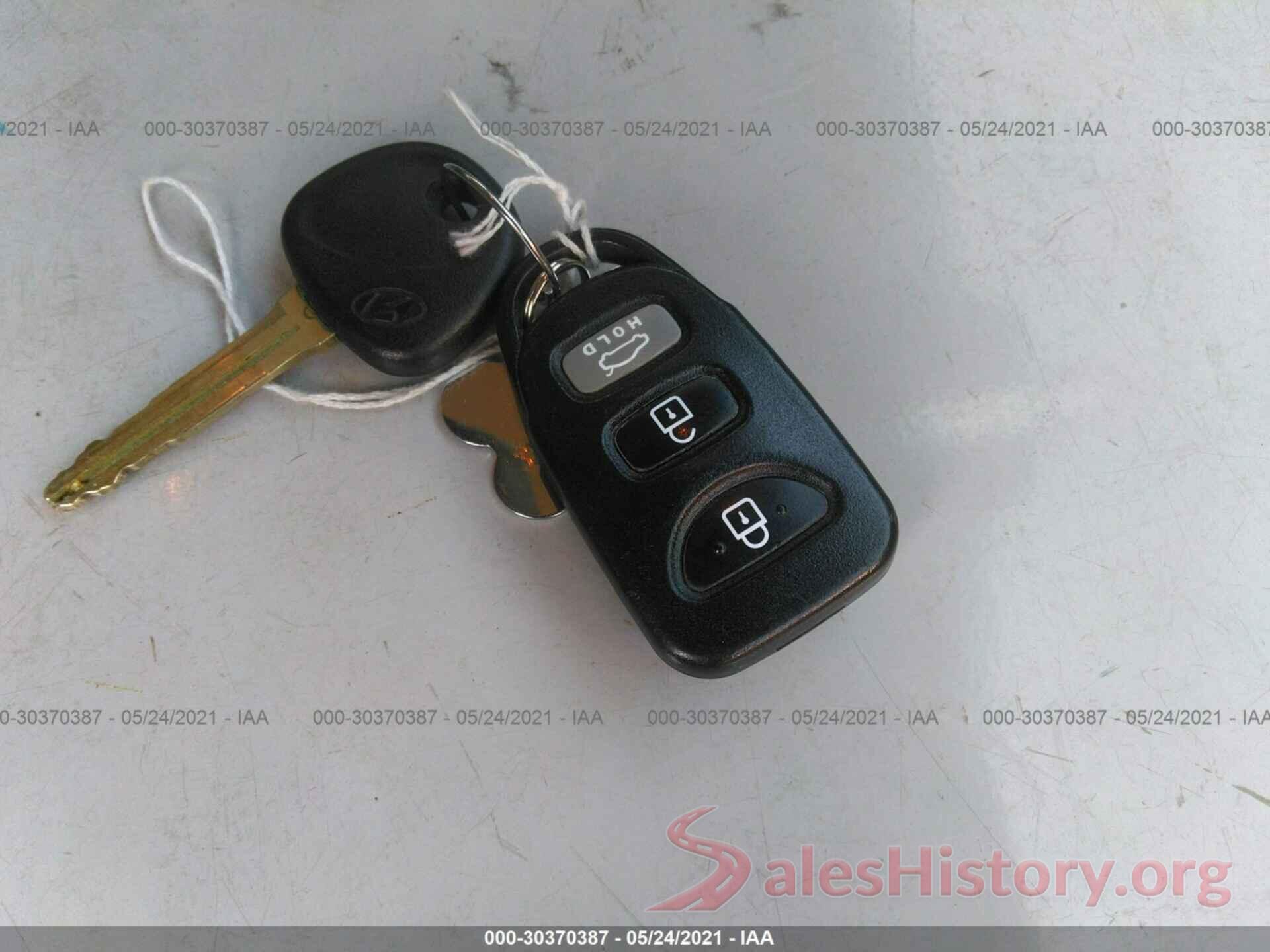 5NPDH4AE0GH756050 2016 HYUNDAI ELANTRA