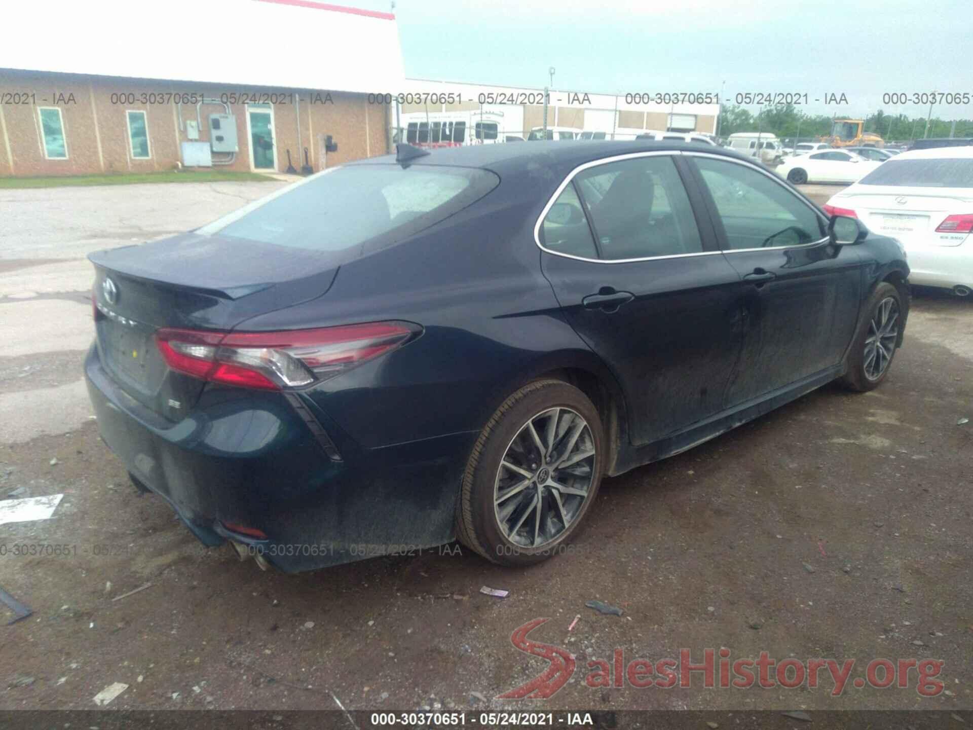 4T1G11AK7MU415456 2021 TOYOTA CAMRY