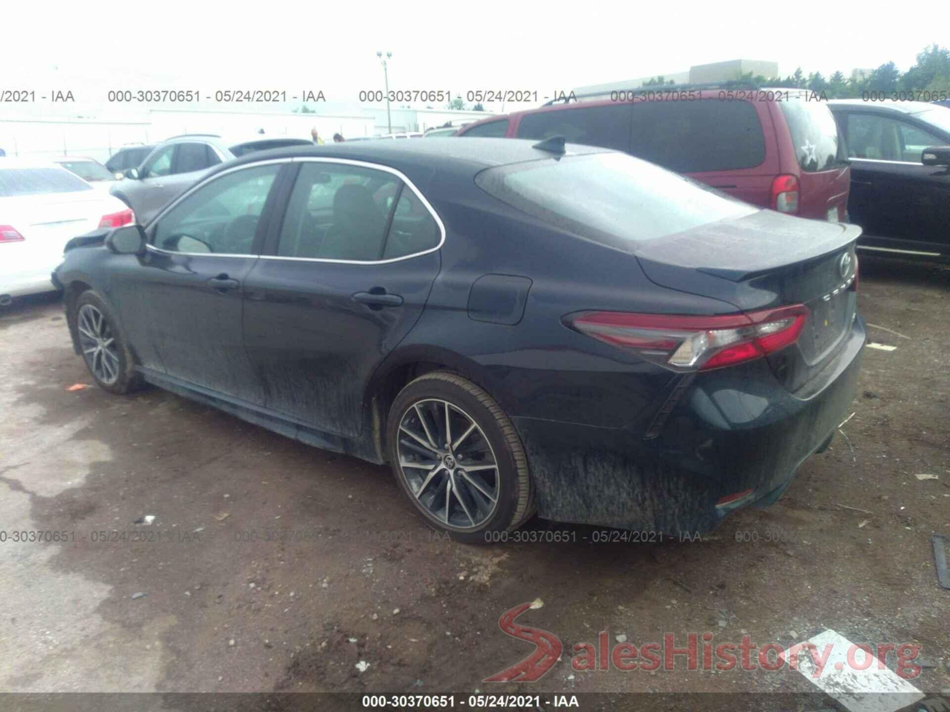 4T1G11AK7MU415456 2021 TOYOTA CAMRY