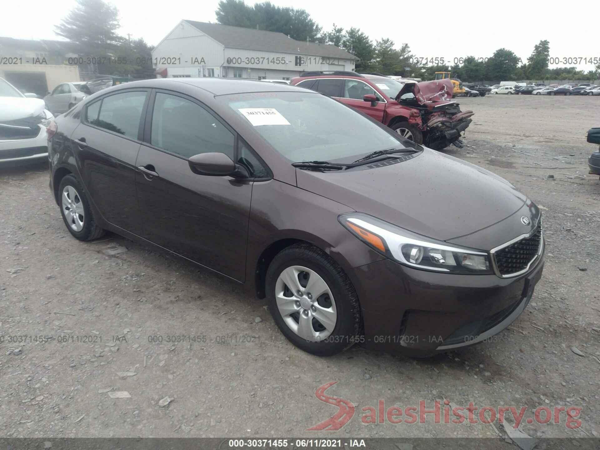 3KPFK4A7XHE072432 2017 KIA FORTE