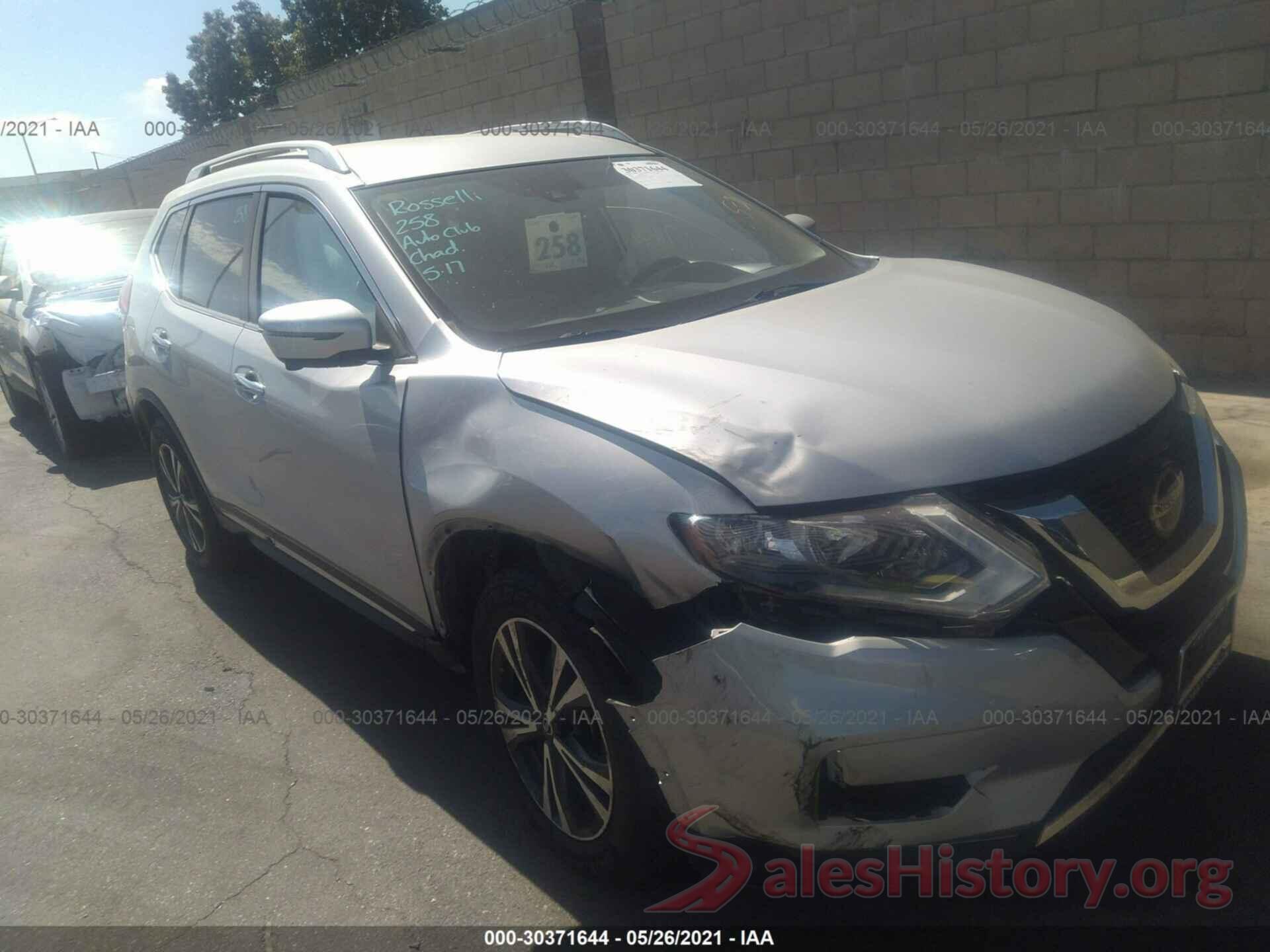 JN8AT2MT4JW458364 2018 NISSAN ROGUE