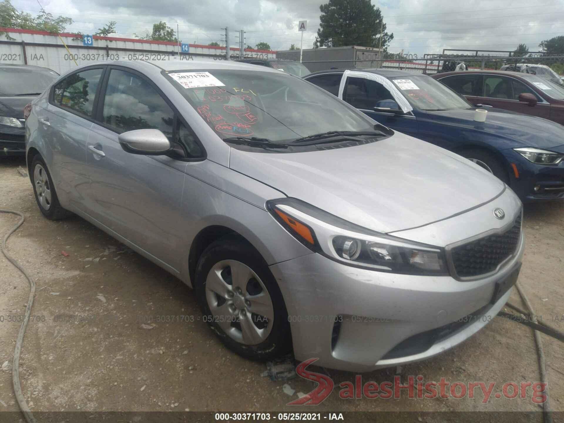 3KPFK4A75HE098274 2017 KIA FORTE