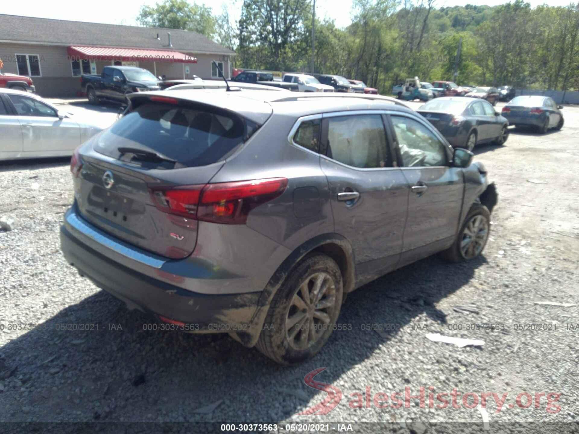 JN1BJ1CP6JW195656 2018 NISSAN ROGUE SPORT