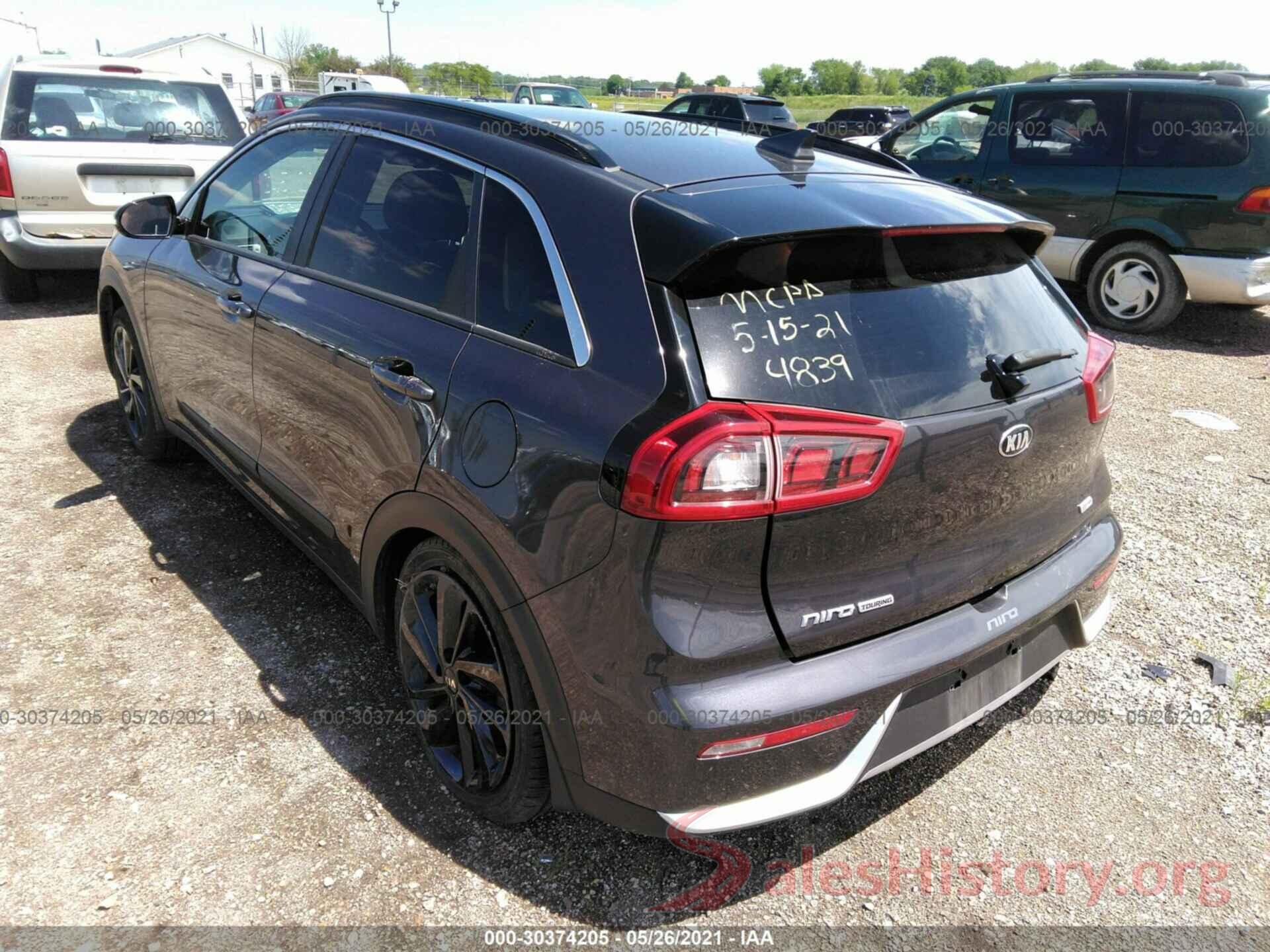 KNDCC3LC3J5134839 2018 KIA NIRO