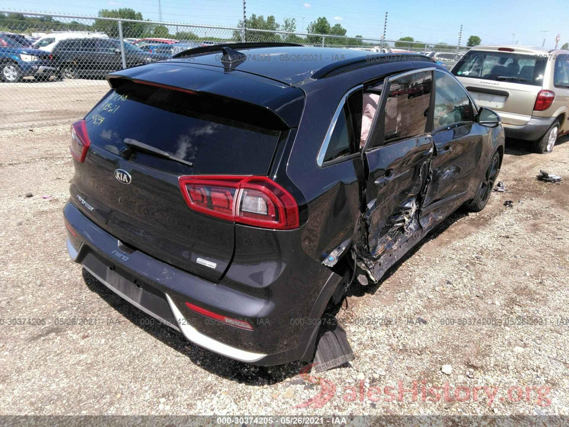 KNDCC3LC3J5134839 2018 KIA NIRO