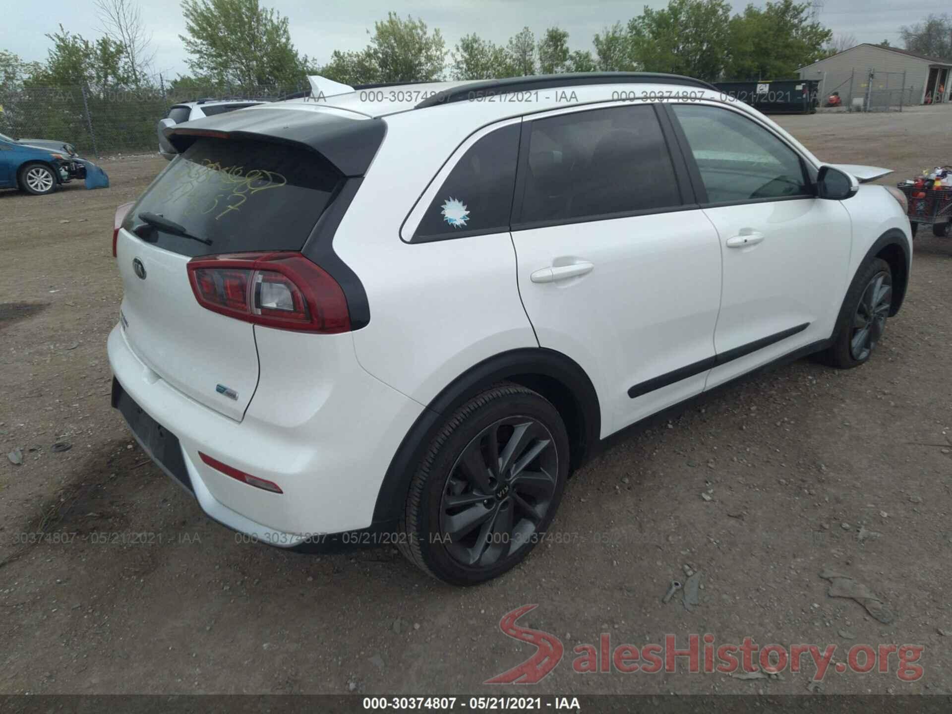 KNDCC3LC9H5092221 2017 KIA NIRO